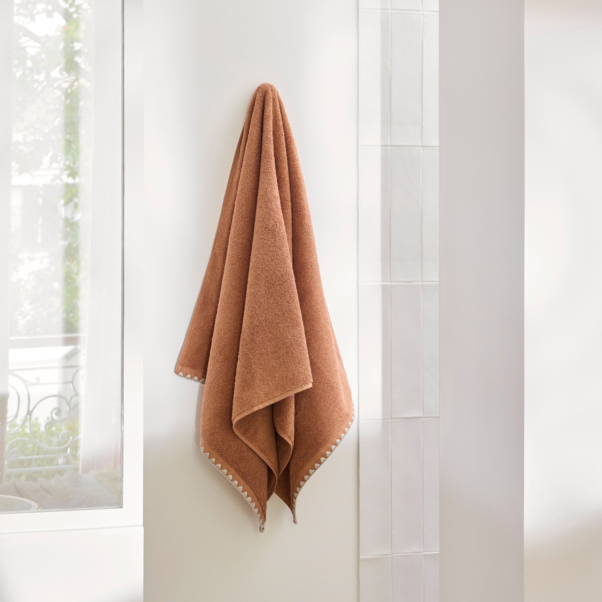 La Sortie de Bain NERYDA terre d'argile et beige