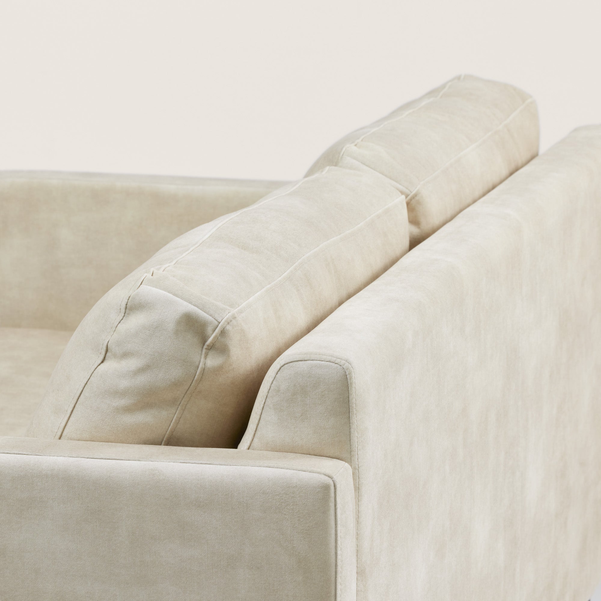 Canapé 2 places CESARE velours vintage calcaire