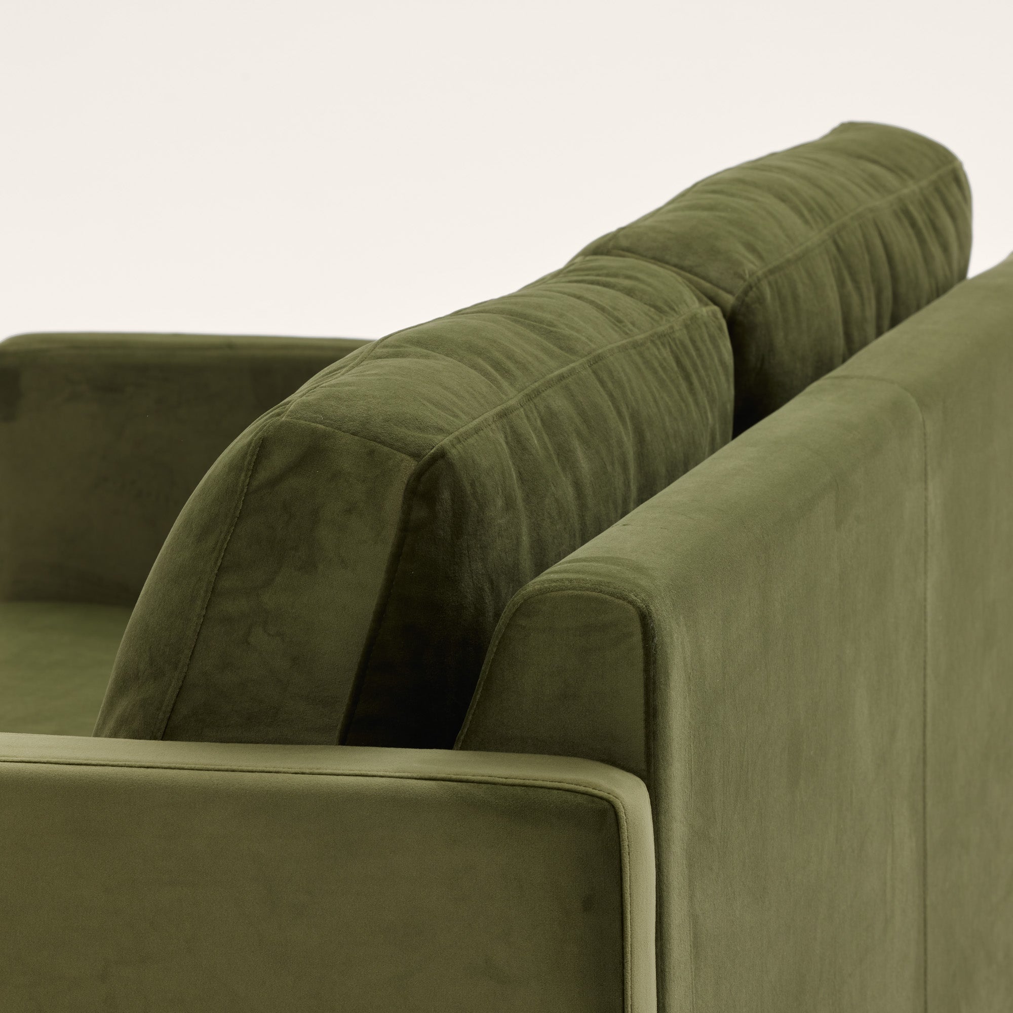 Canapé 2 places CESARE velours olivine