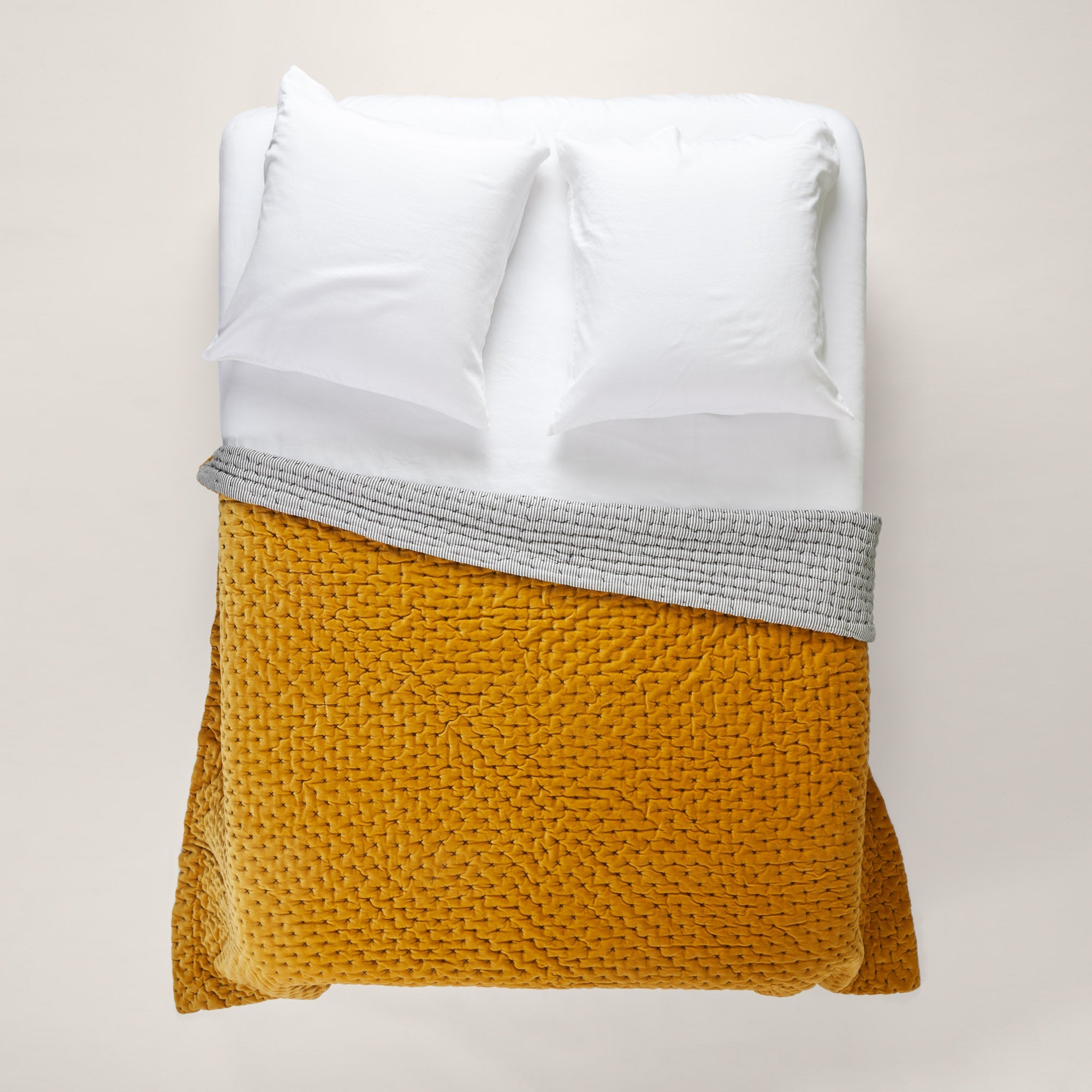 Couvre-lit matelassé MALO ocre