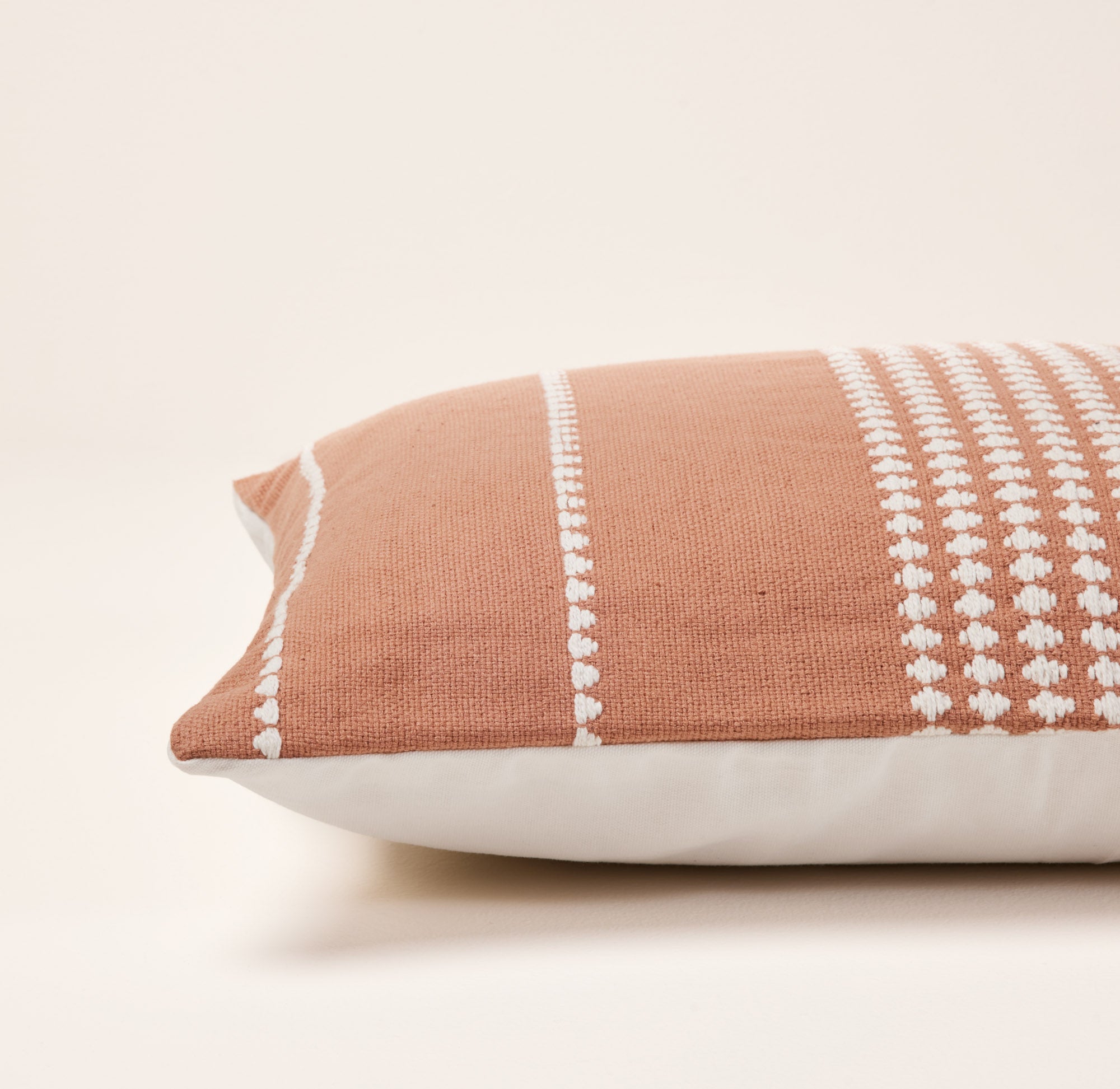Housse de coussin ADORRA argile