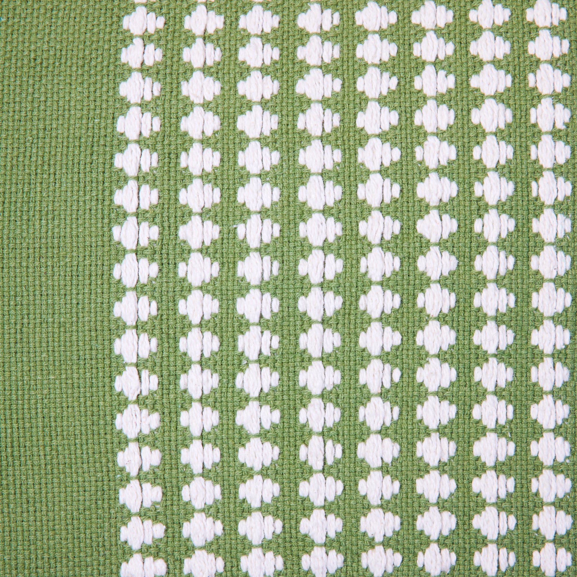 Housse de coussin ADORRA vert mousse