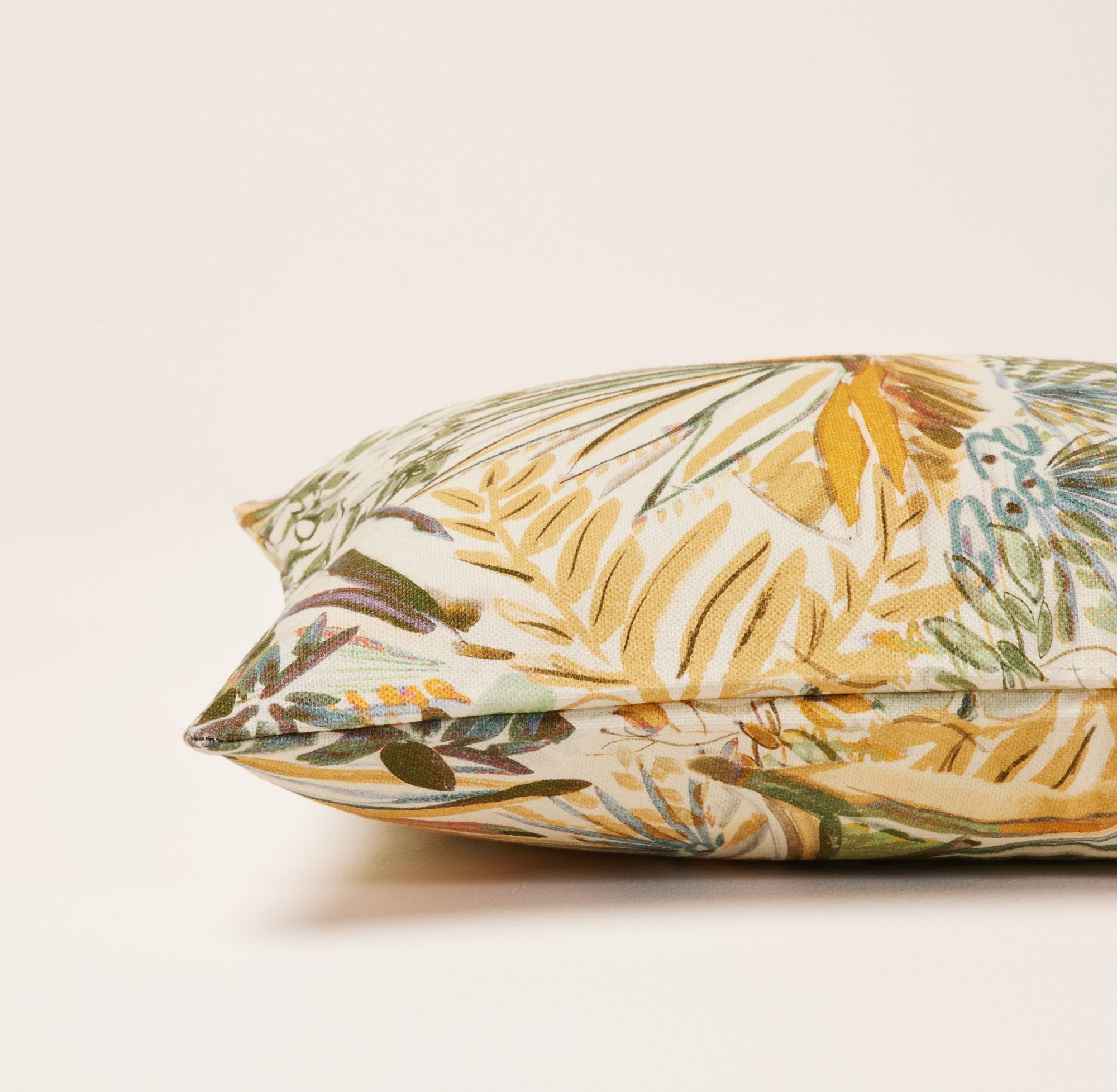 Housse de coussin AQUARELA ivoire et pastel