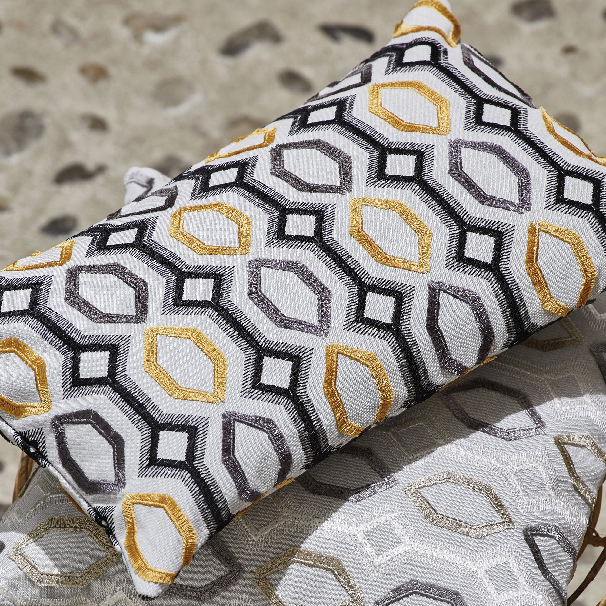 Housse de coussin BARTOLO gris et ocre