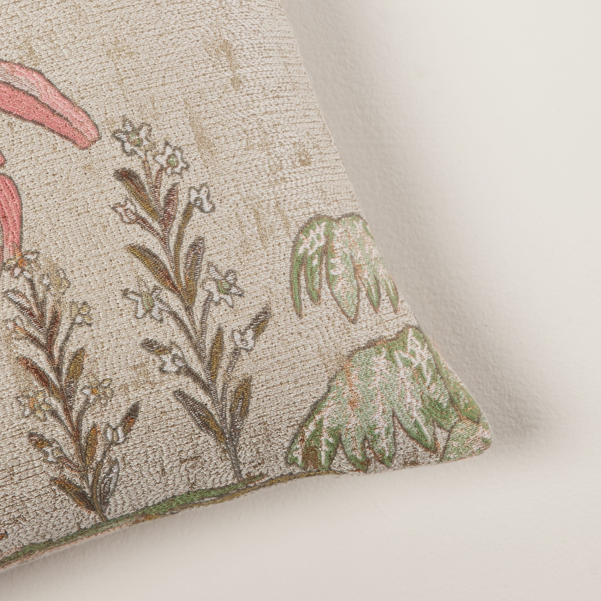 Housse de coussin LAKKARDA beige et pastels