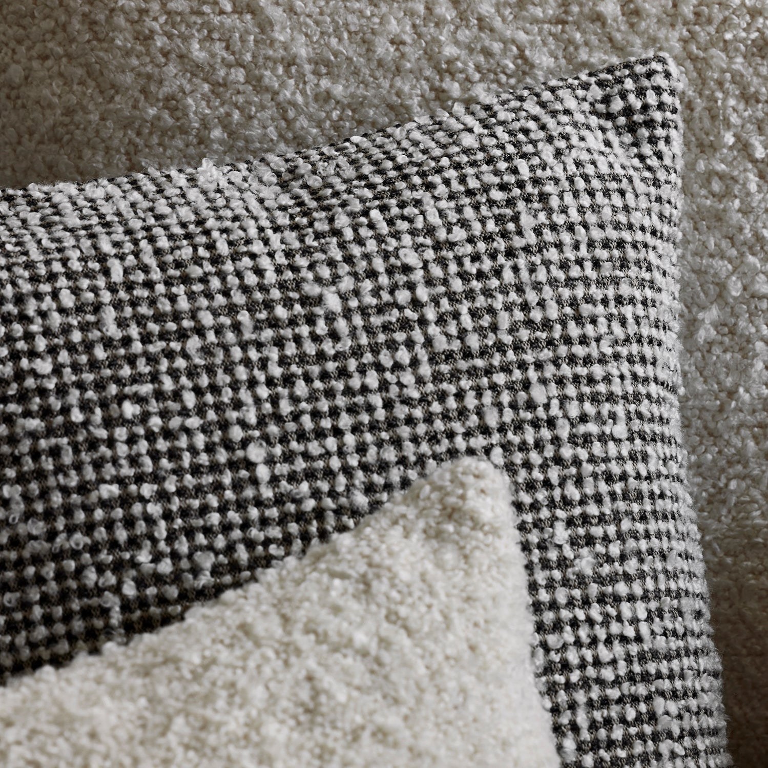 Housse de coussin PIETRO ivoire et noir