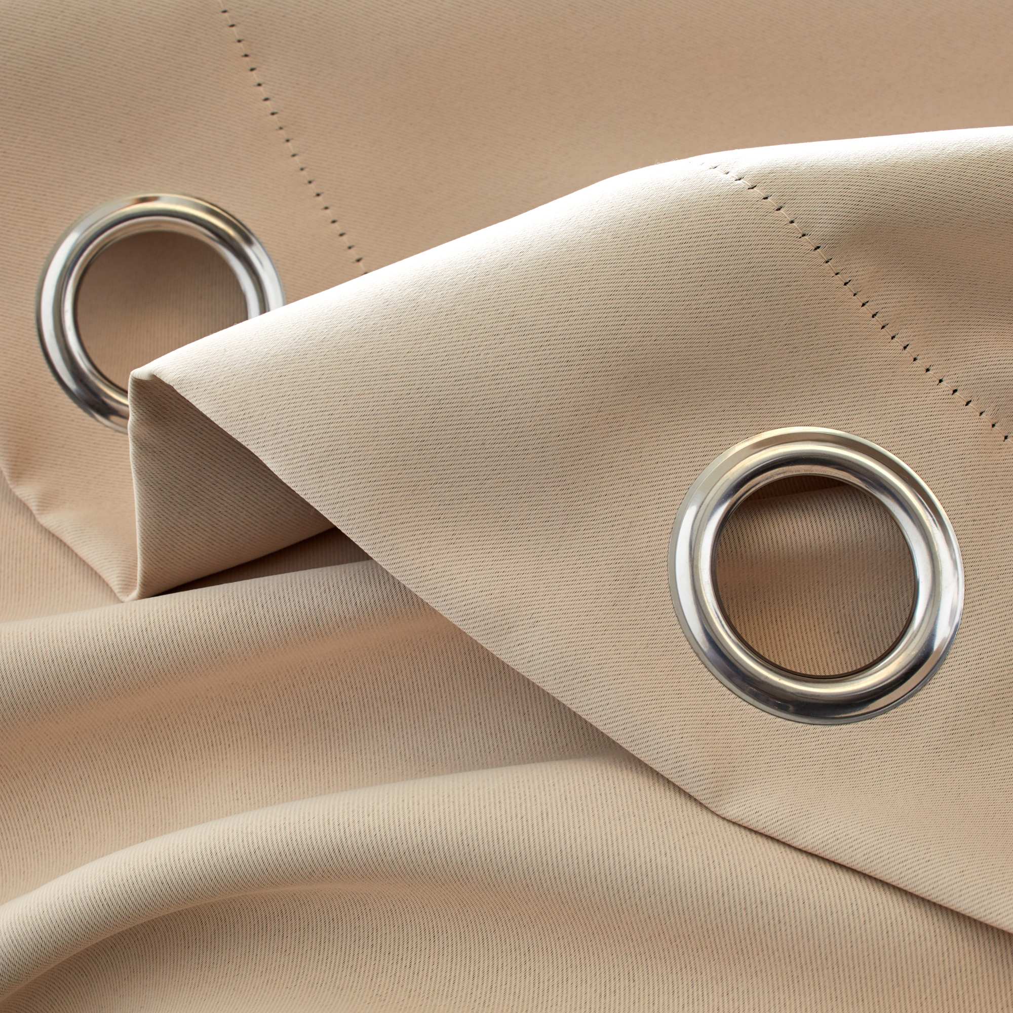 Occultant à oeillets BLACKOUT beige clair