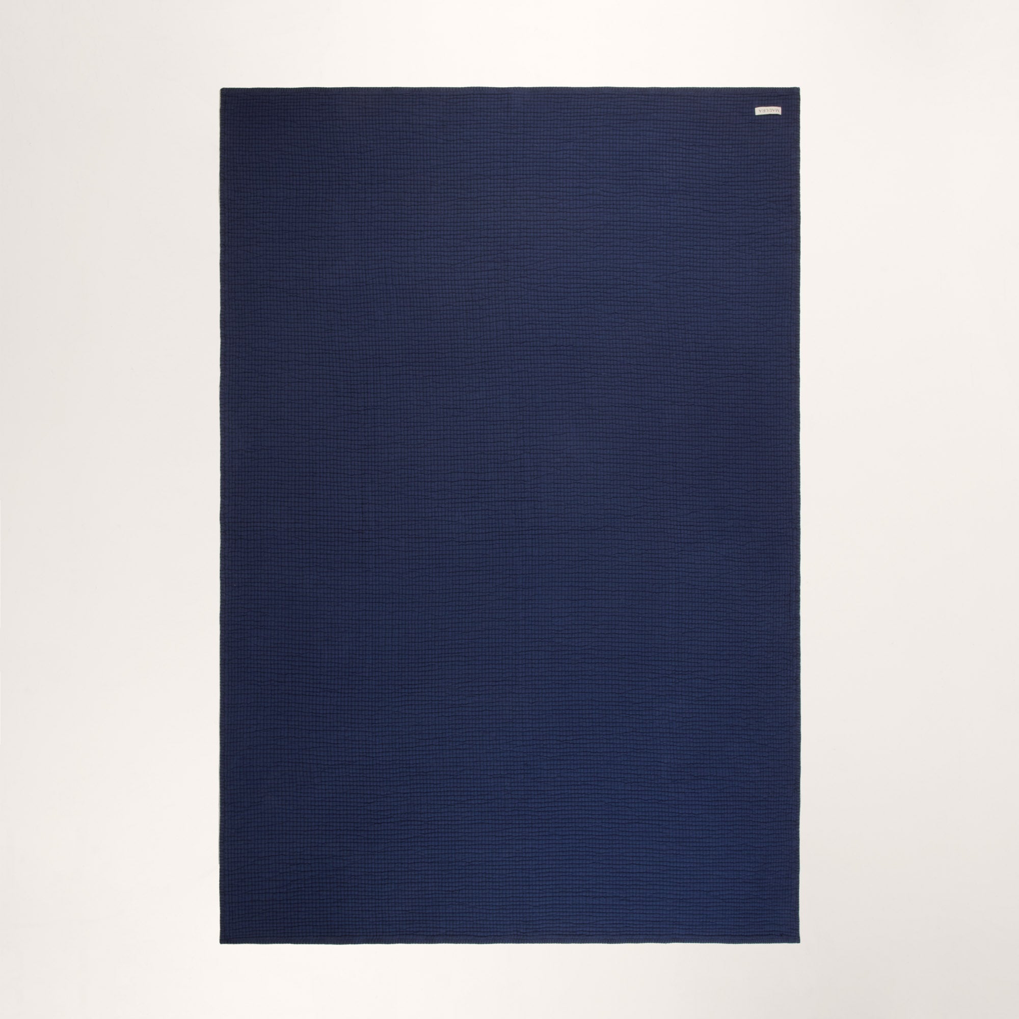 Plaid ILARIO encre bleue et feston noir