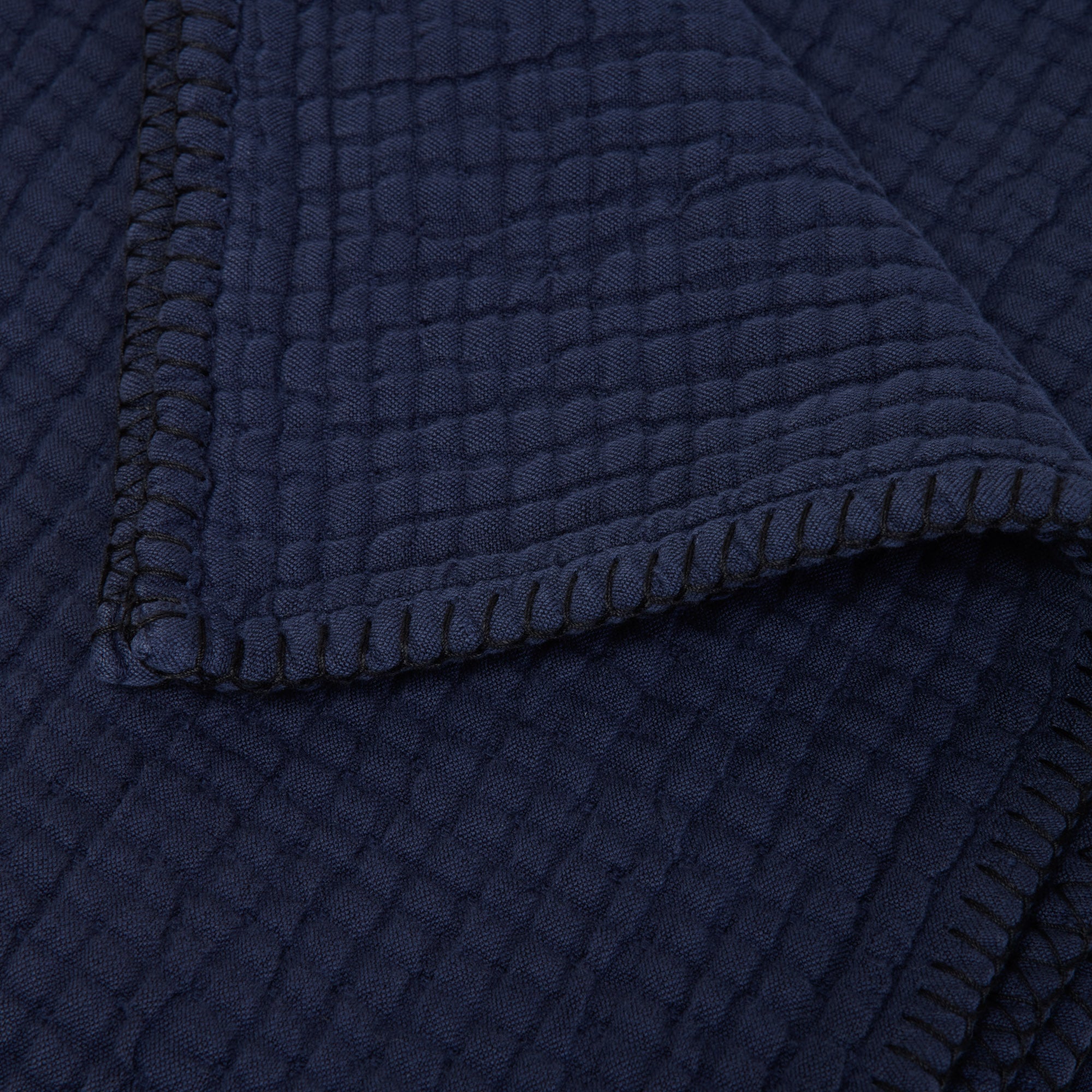 Plaid ILARIO encre bleue et feston noir