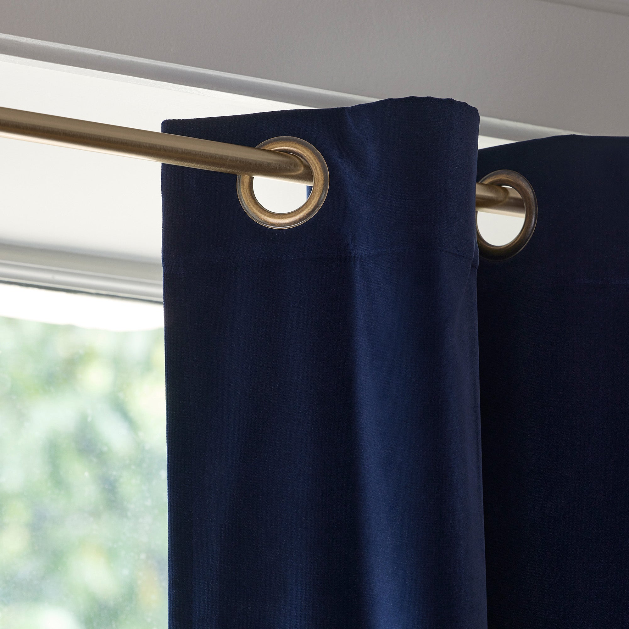 Rideau à oeillets dorés MATIA bleu nuit