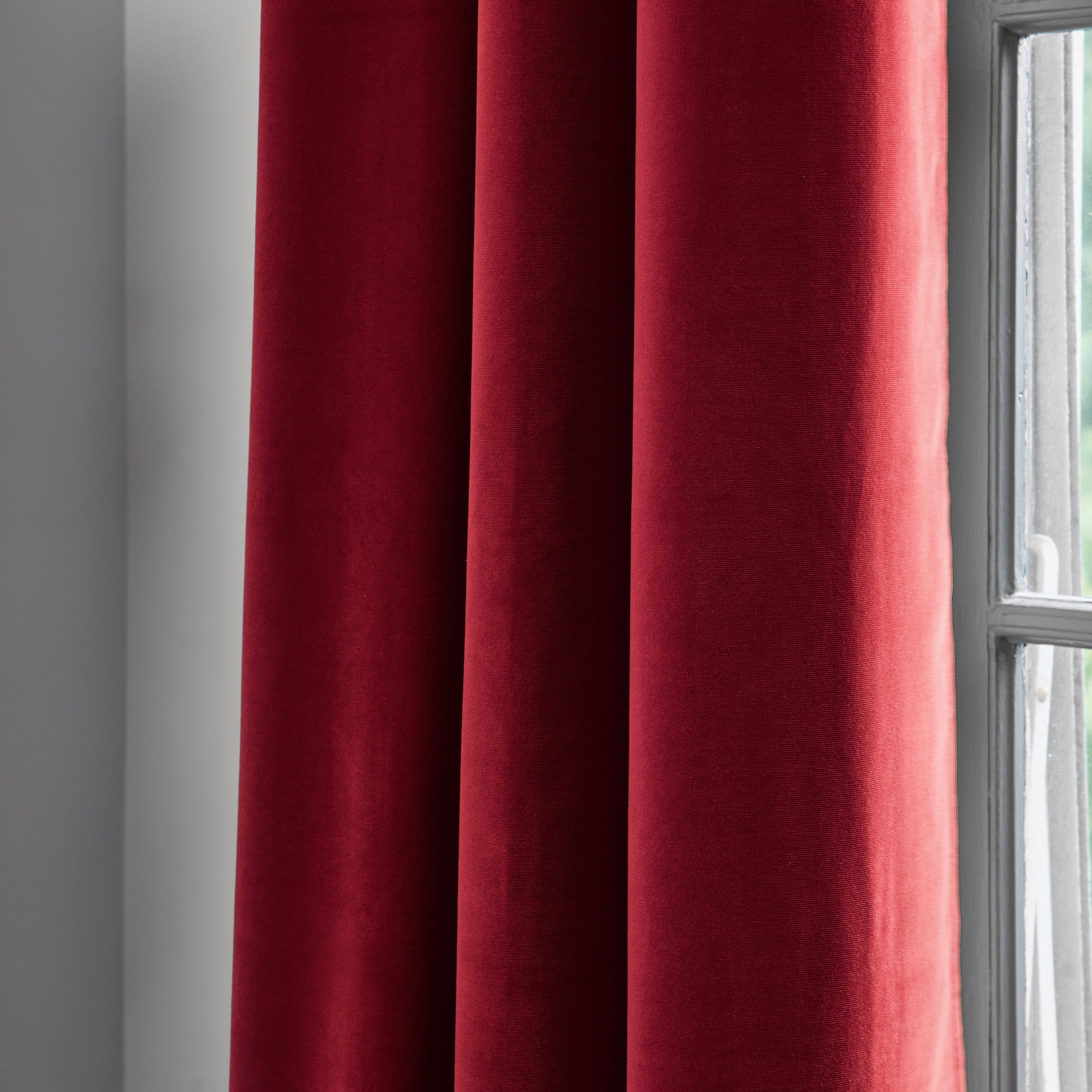 Rideau à oeillets dorés MATIA scarlet