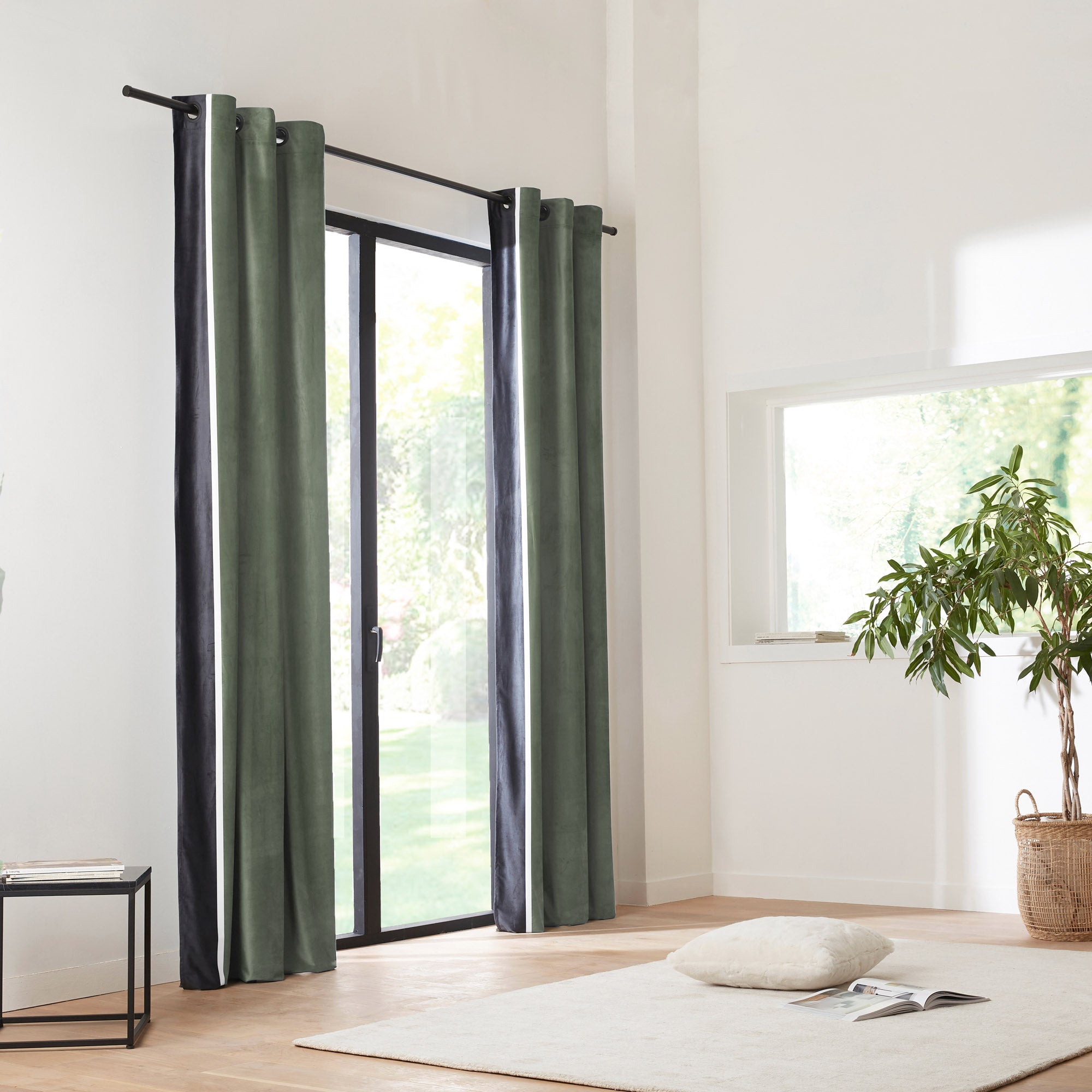 Rideau à oeillets noirs VASCO kaki