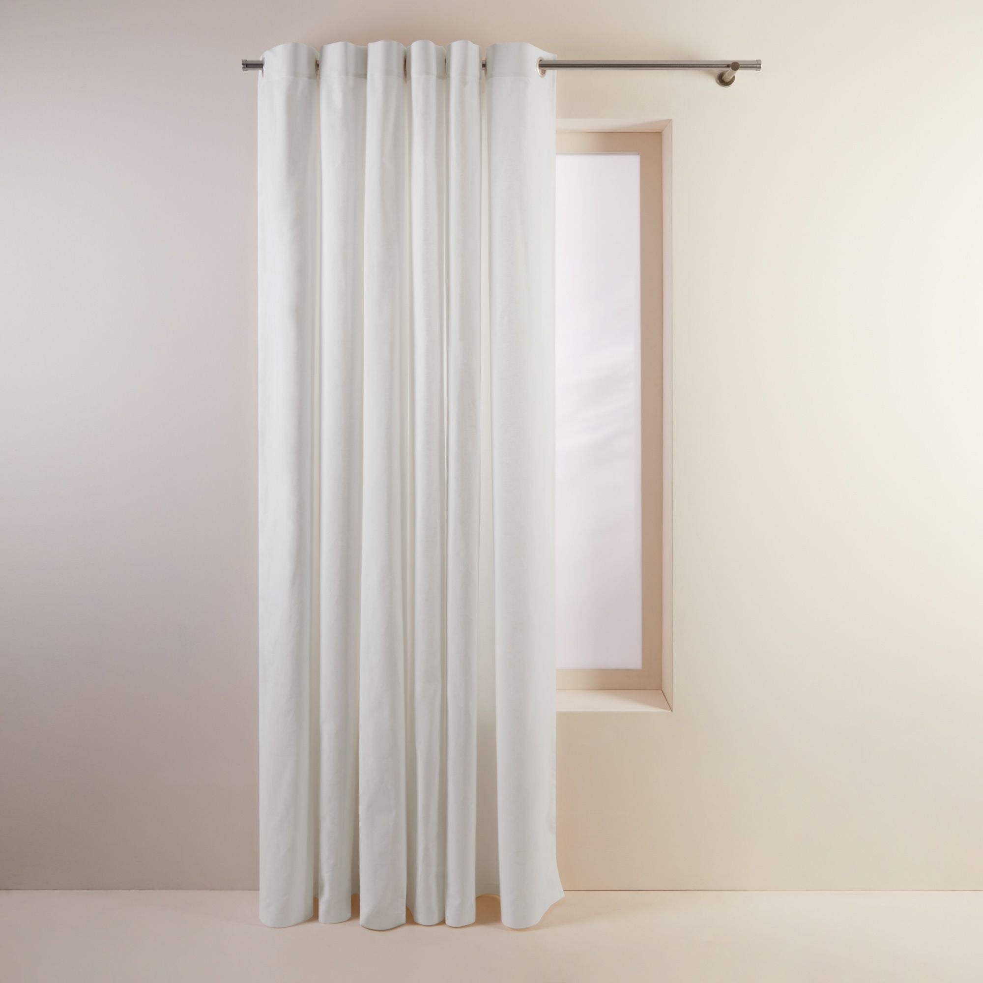 Rideau à oeillets noirs YAMI blanc