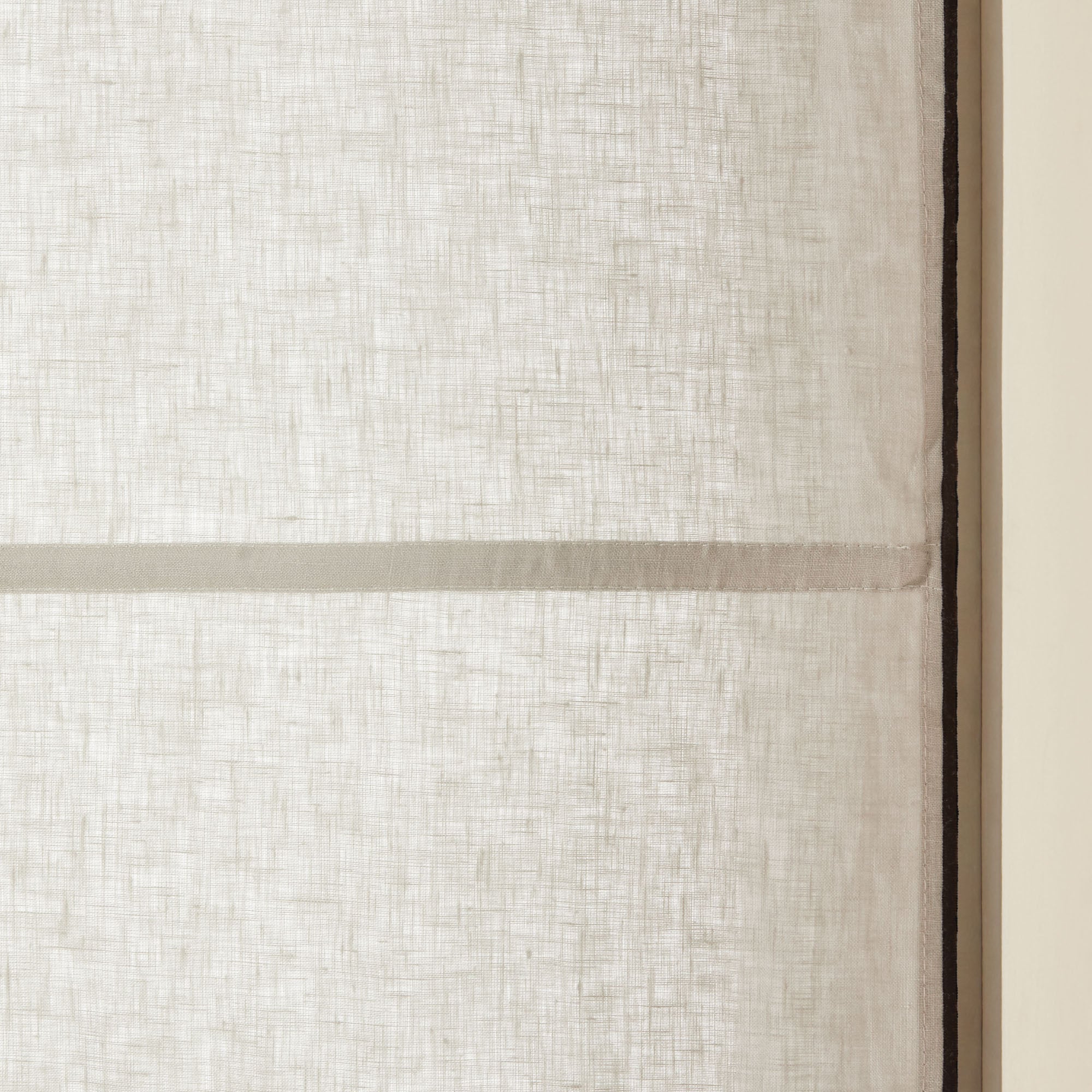 Store bateau CARLINA calcaire et bourdon noir