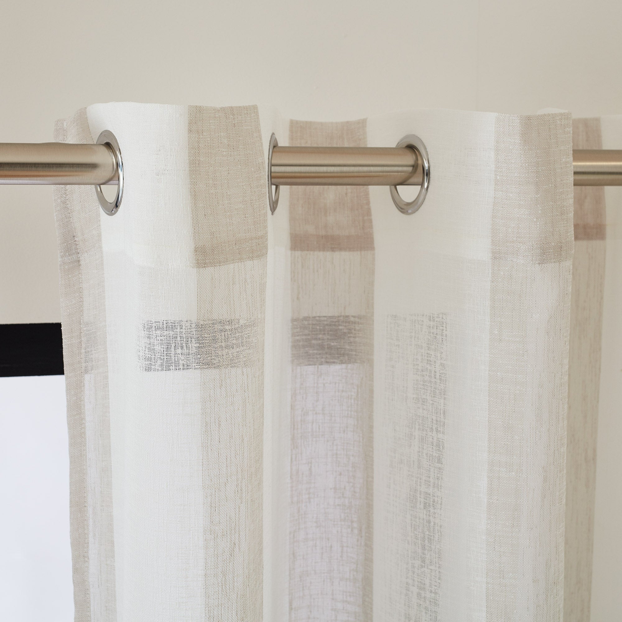 Voilage à oeillets TIMEO blanc et gris