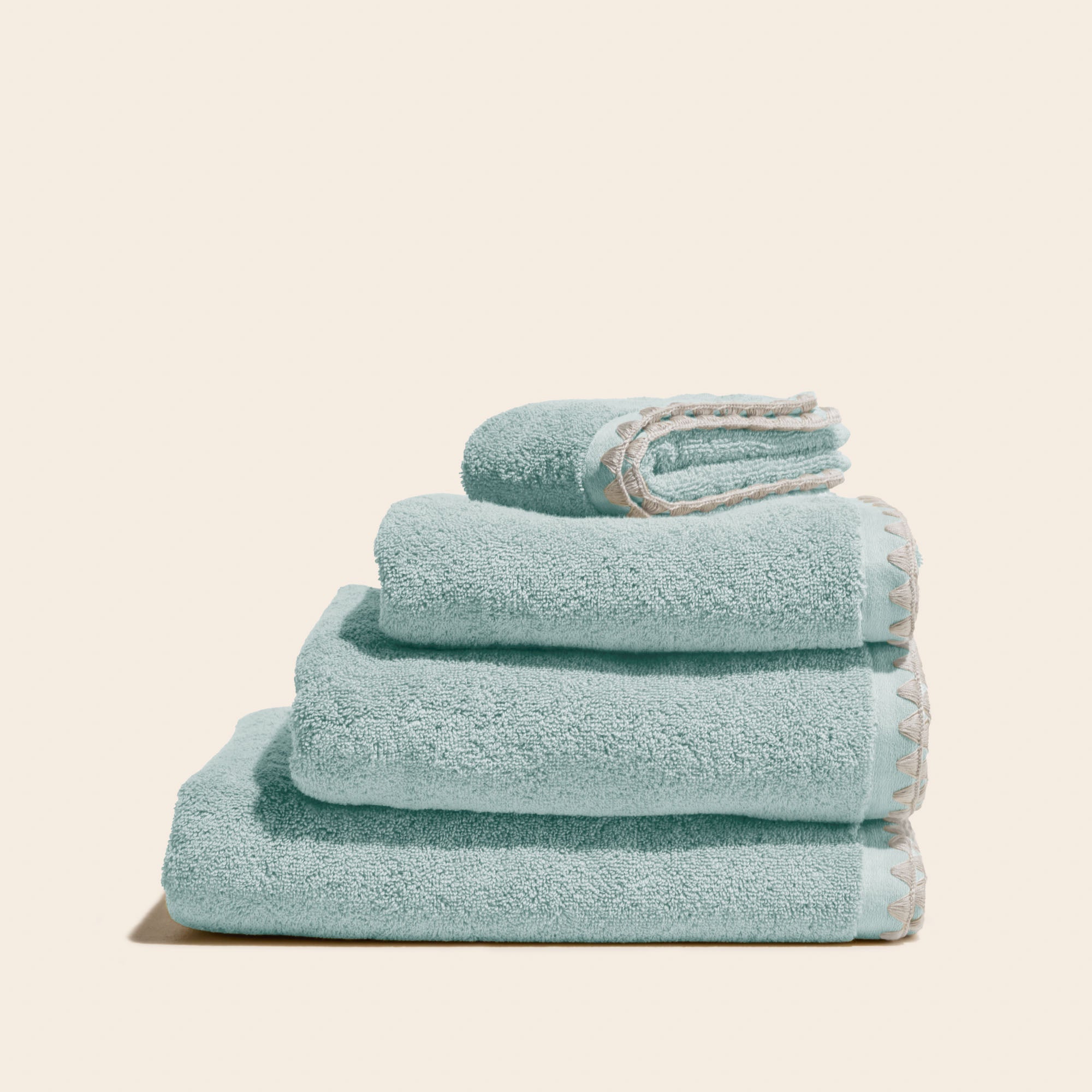 Serviette de toilette NERYDA céladon et beige
