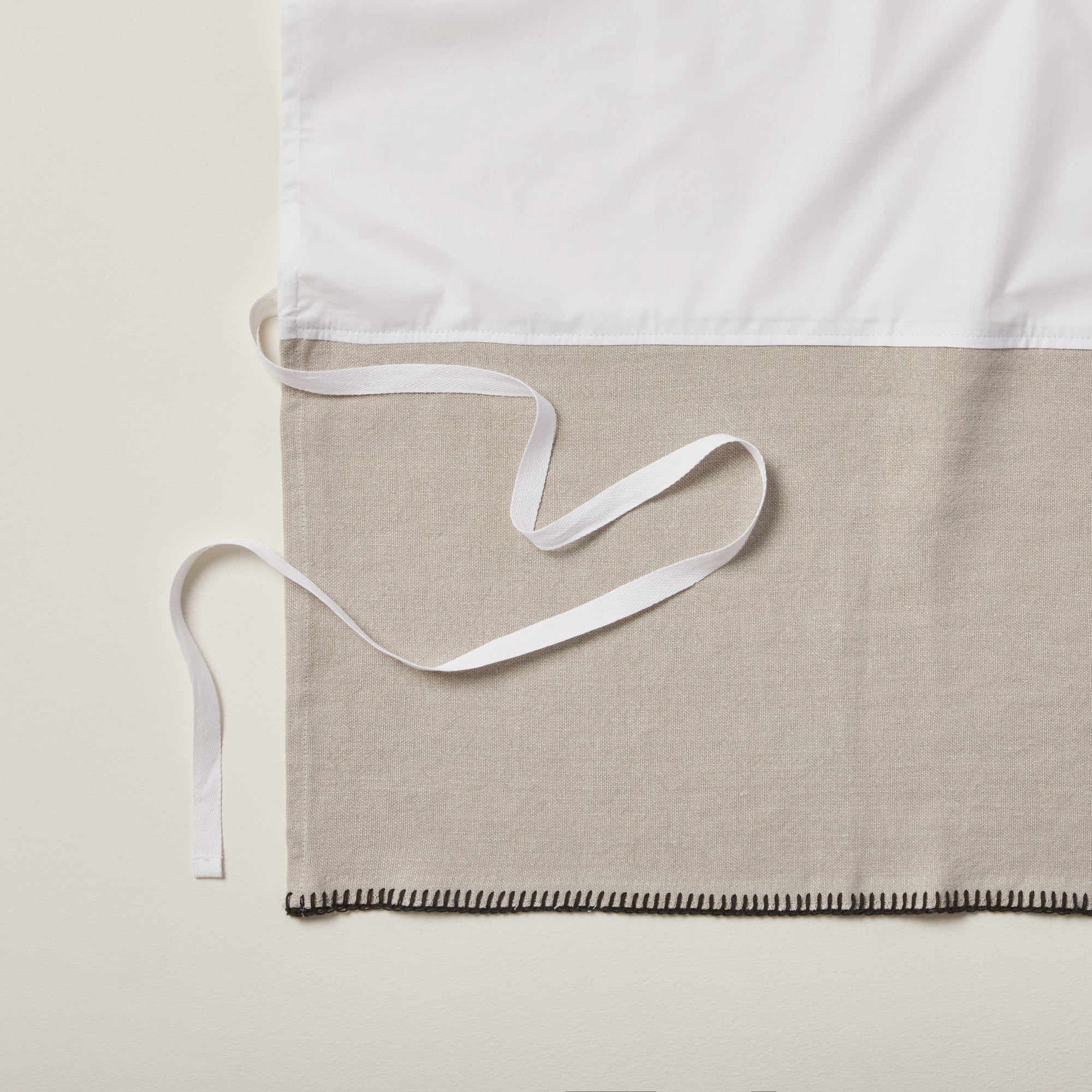 Cache sommier NINO ficelle et feston noir