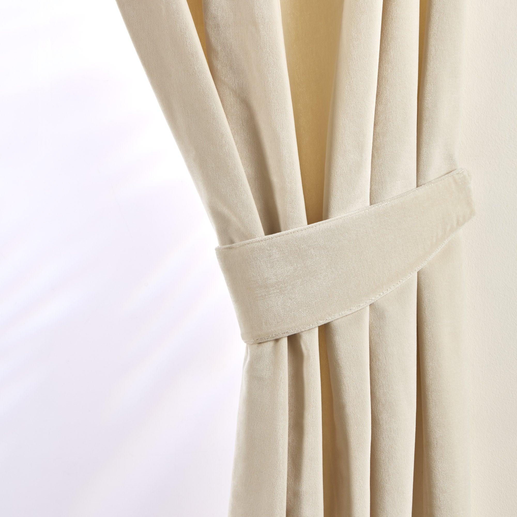 Embrasse DARIO blanc antique