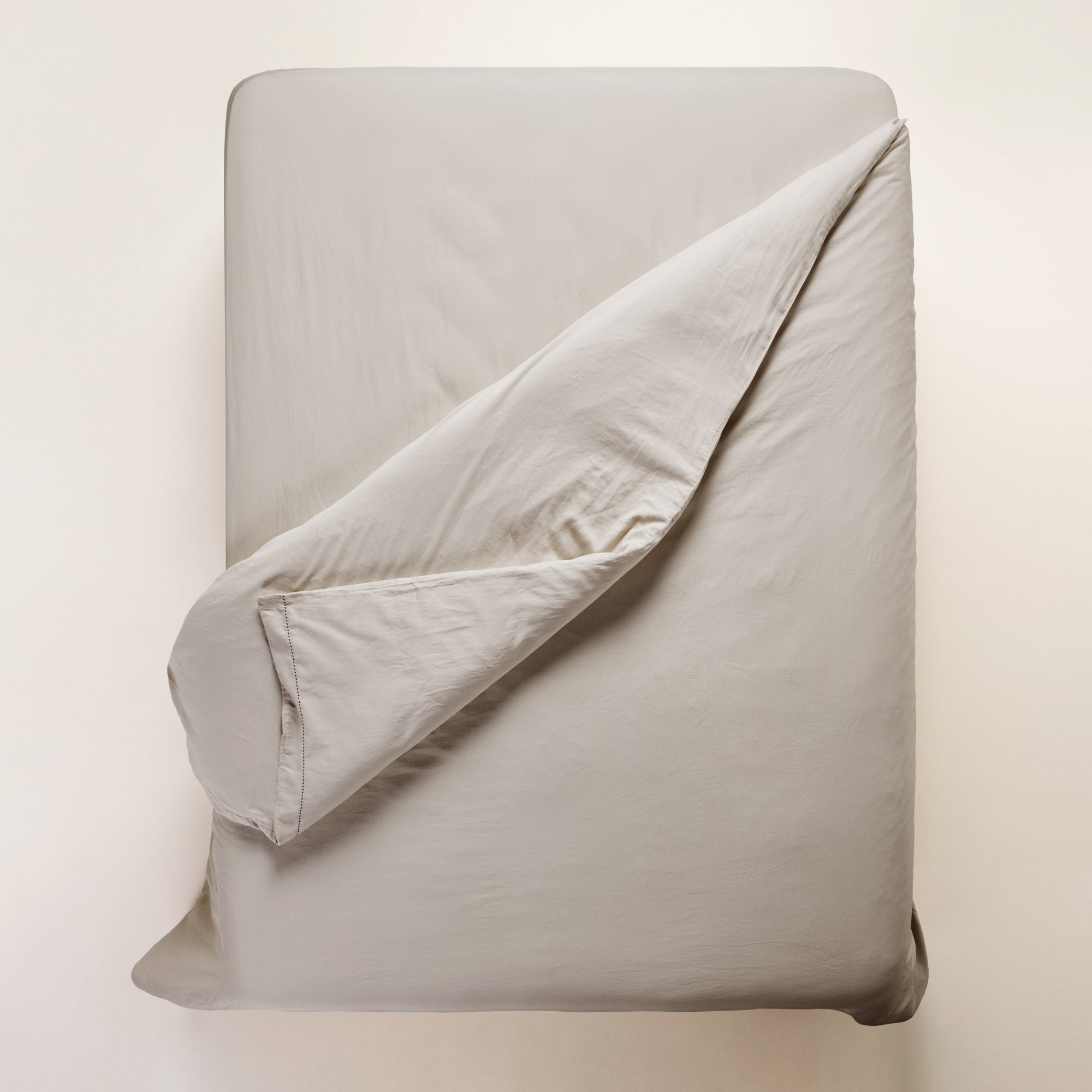 Housse de couette ANOUK galet et point sellier noir