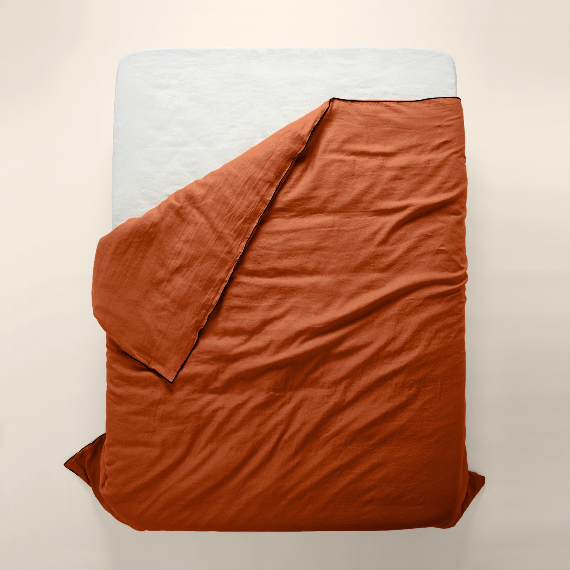 Housse de couette CARLINA terracotta et bourdon noir