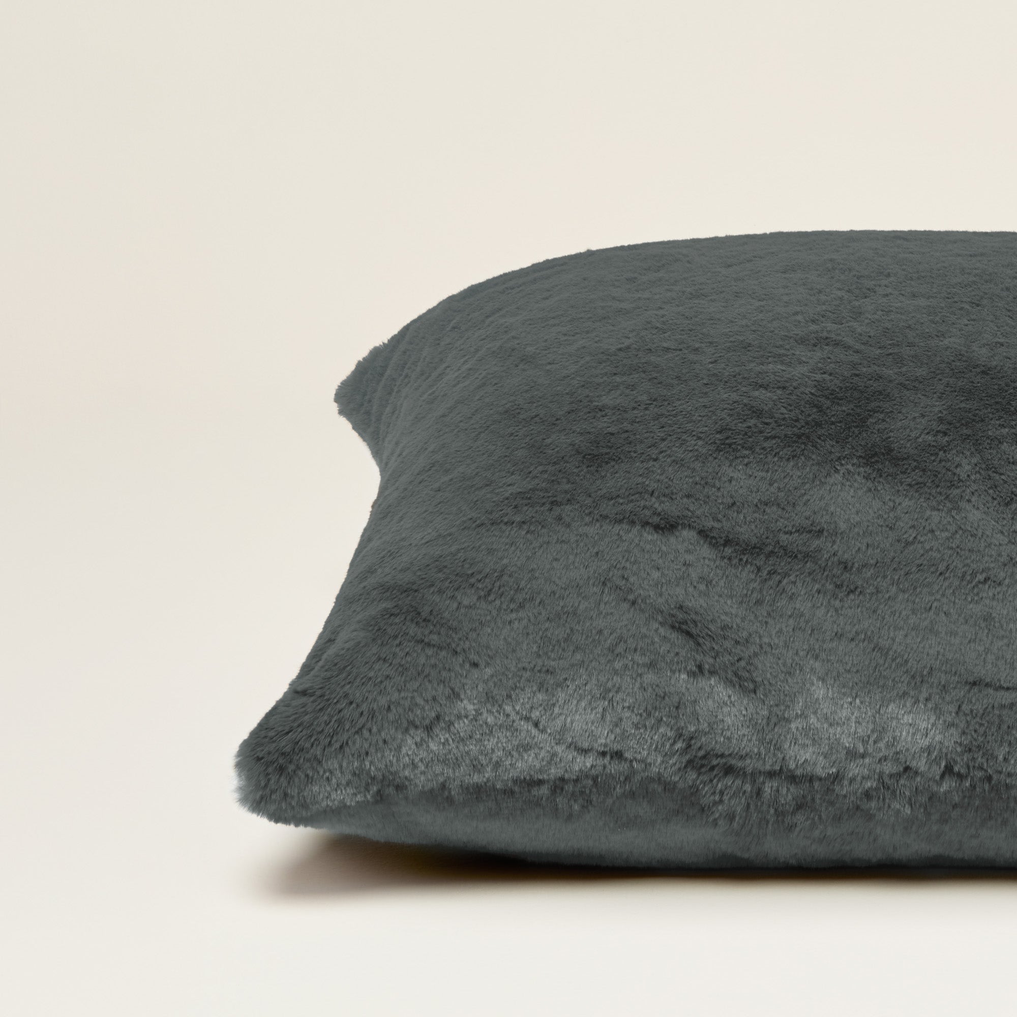 Housse de coussin BIANCA gris ombre
