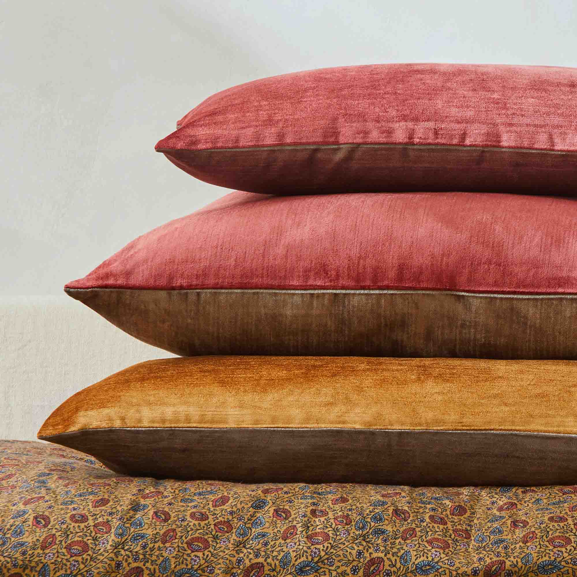Housse de coussin CASTIGLIONE argile rose et taupe