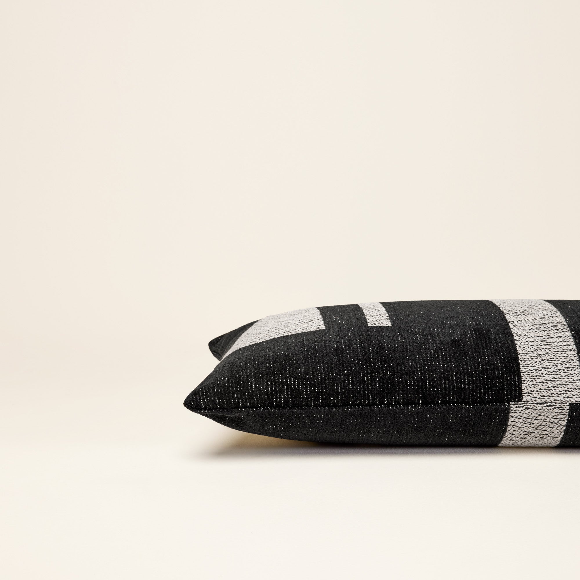 Housse de coussin NILS noir