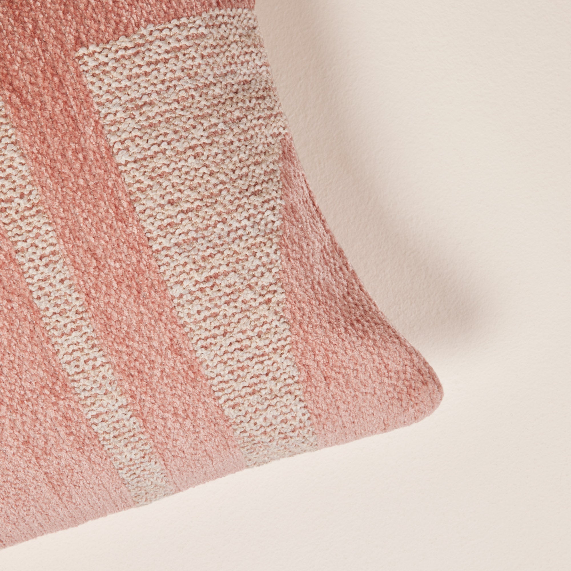 Housse de coussin NILS rose poudré