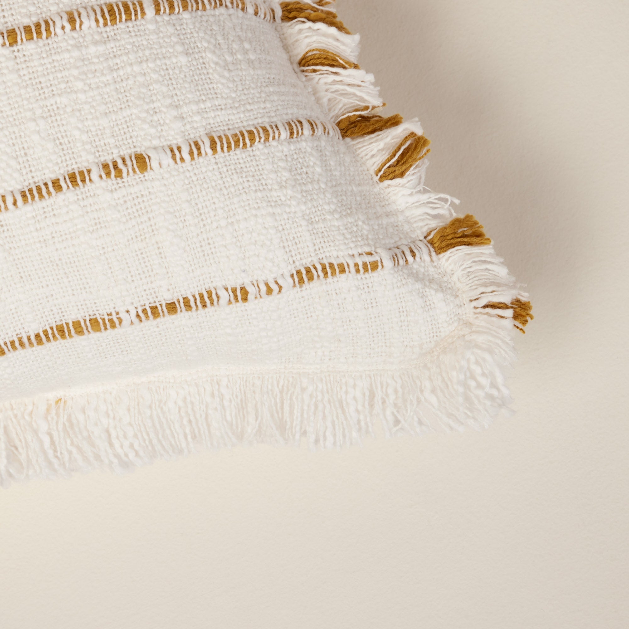 Housse de coussin TAHA ivoire et ocre