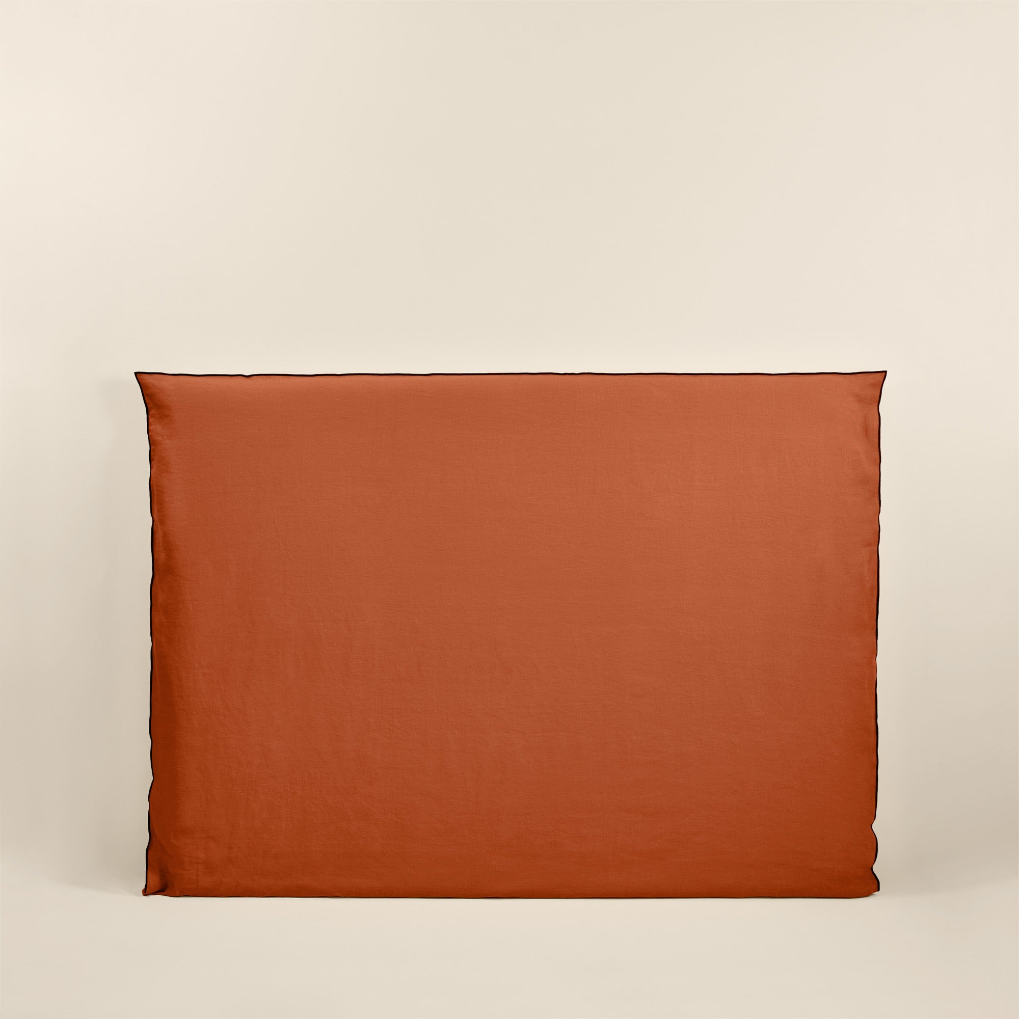 Housse de tête de lit CARLINA terracotta et bourdon noir