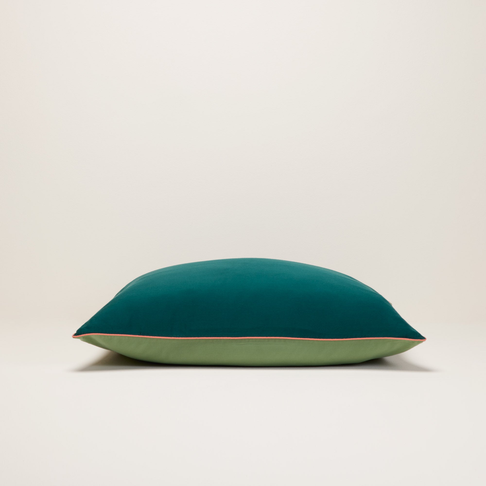Lot de 2 taies d'oreiller ADEN vert loden et corail