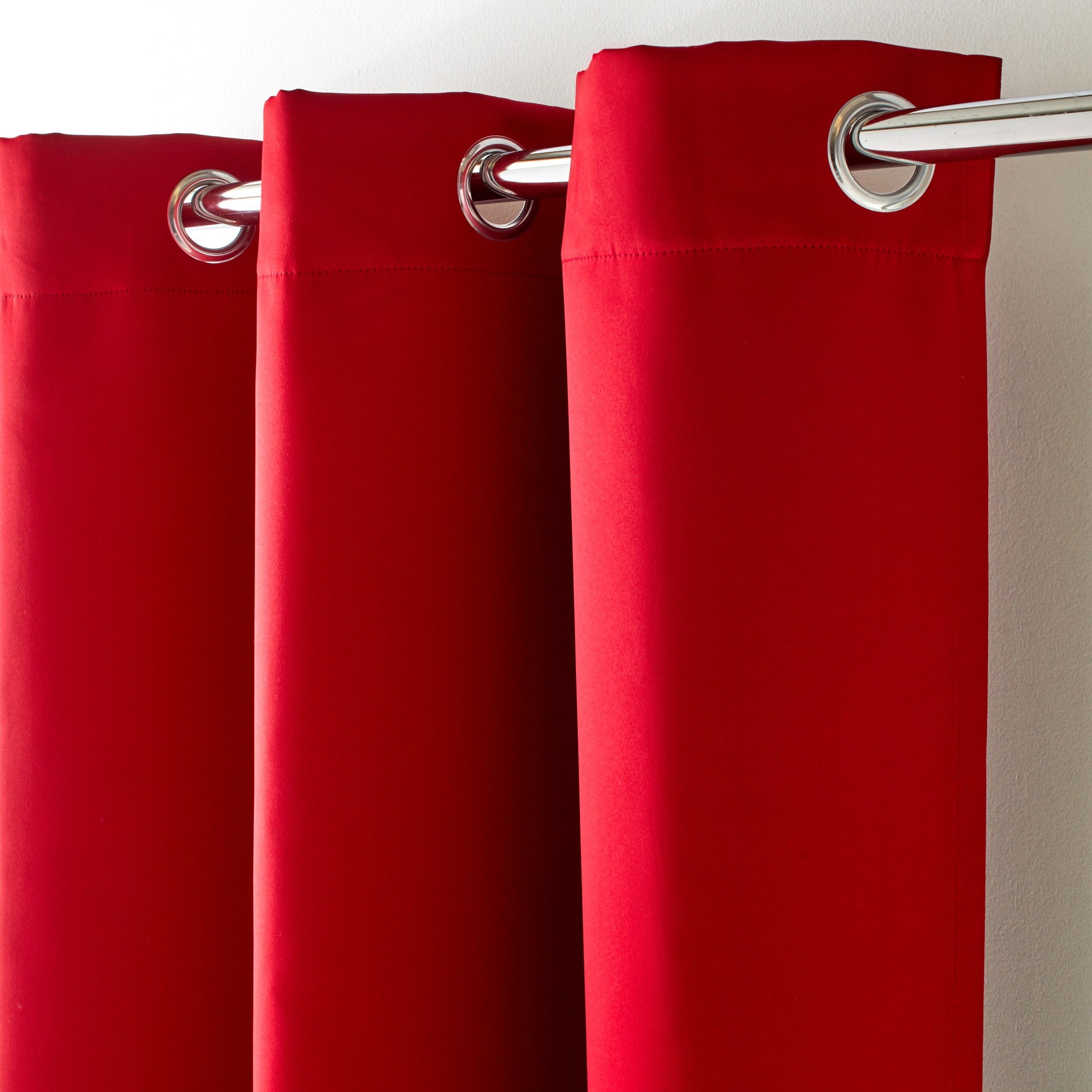 Occultant à oeillets BLACKOUT rouge vif