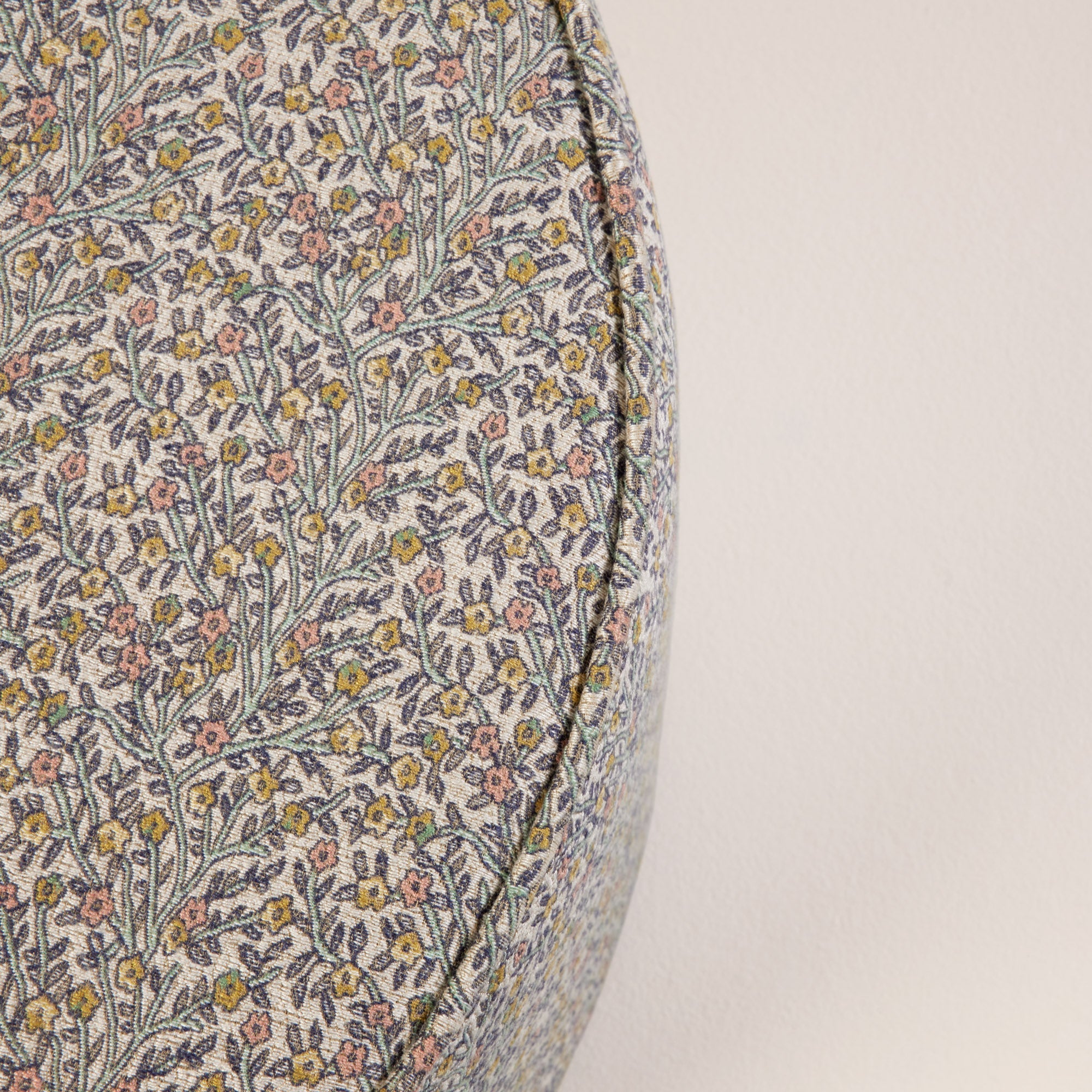 Pouf MAHARA beige et pastels