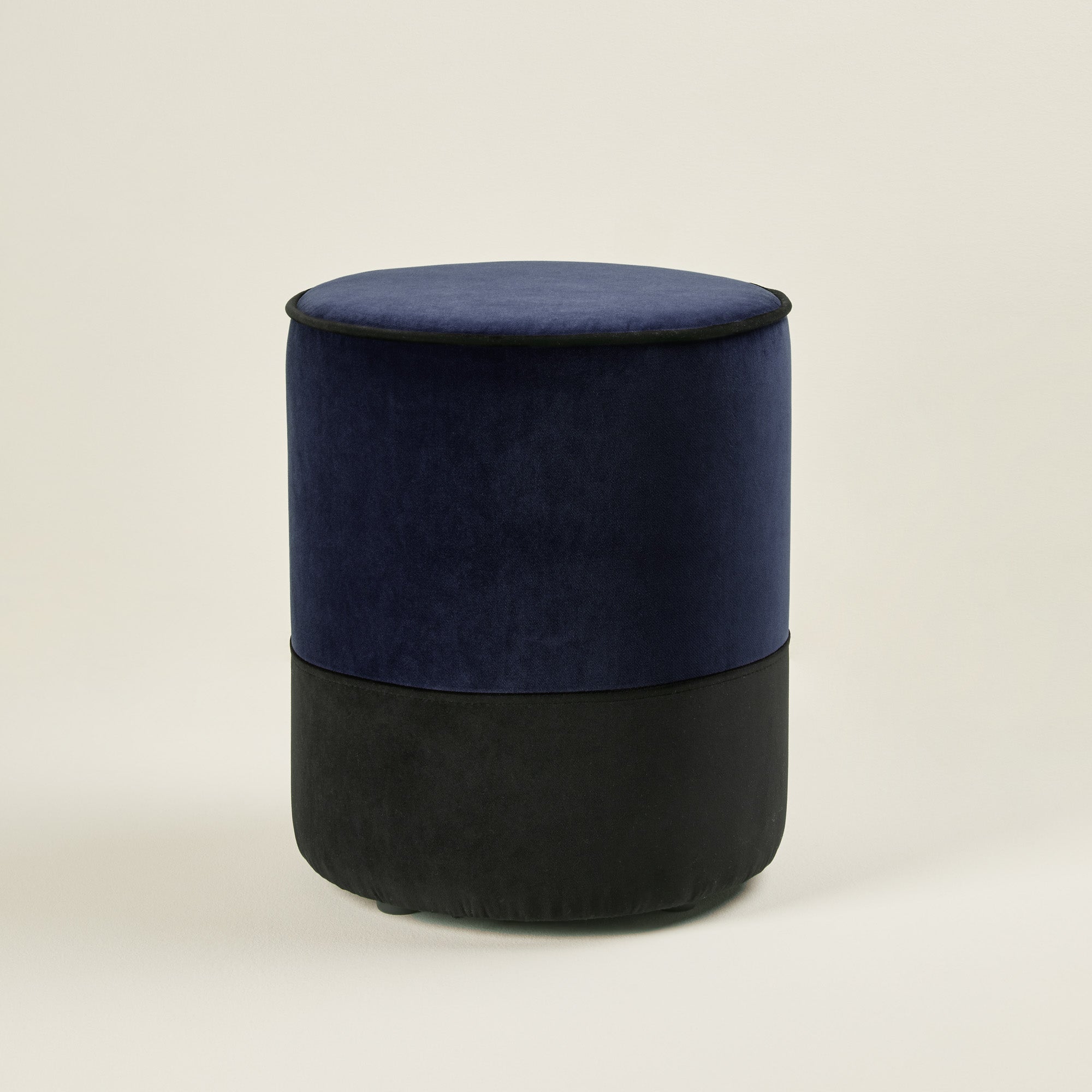 Pouf NOE bleu de nuit et noir