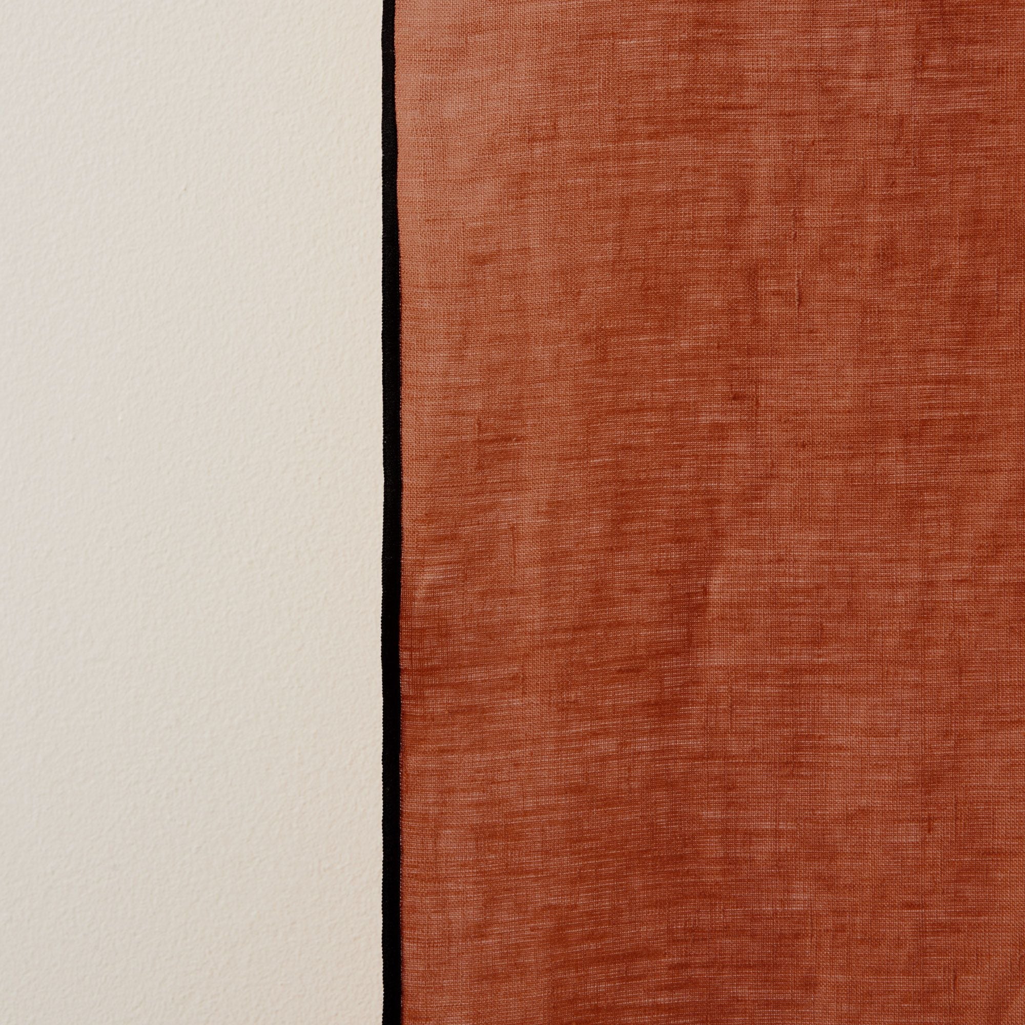 Rideau à galon fronceur CARLINA terracotta et bourdon noir