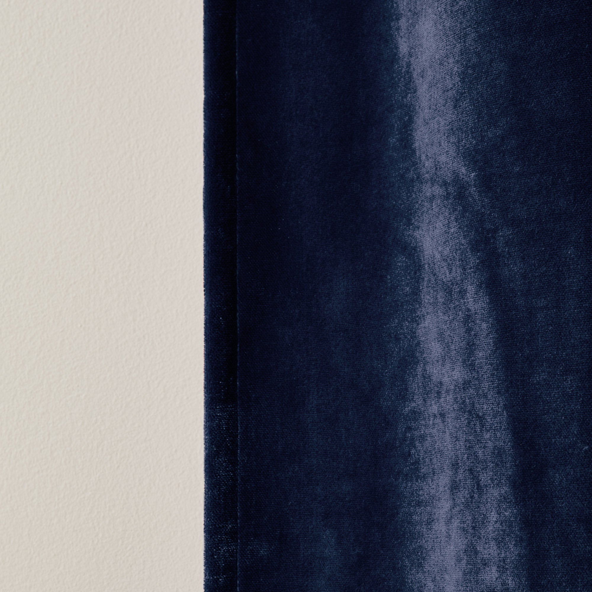 Rideau à oeillets dorés DARIO bleu nuit