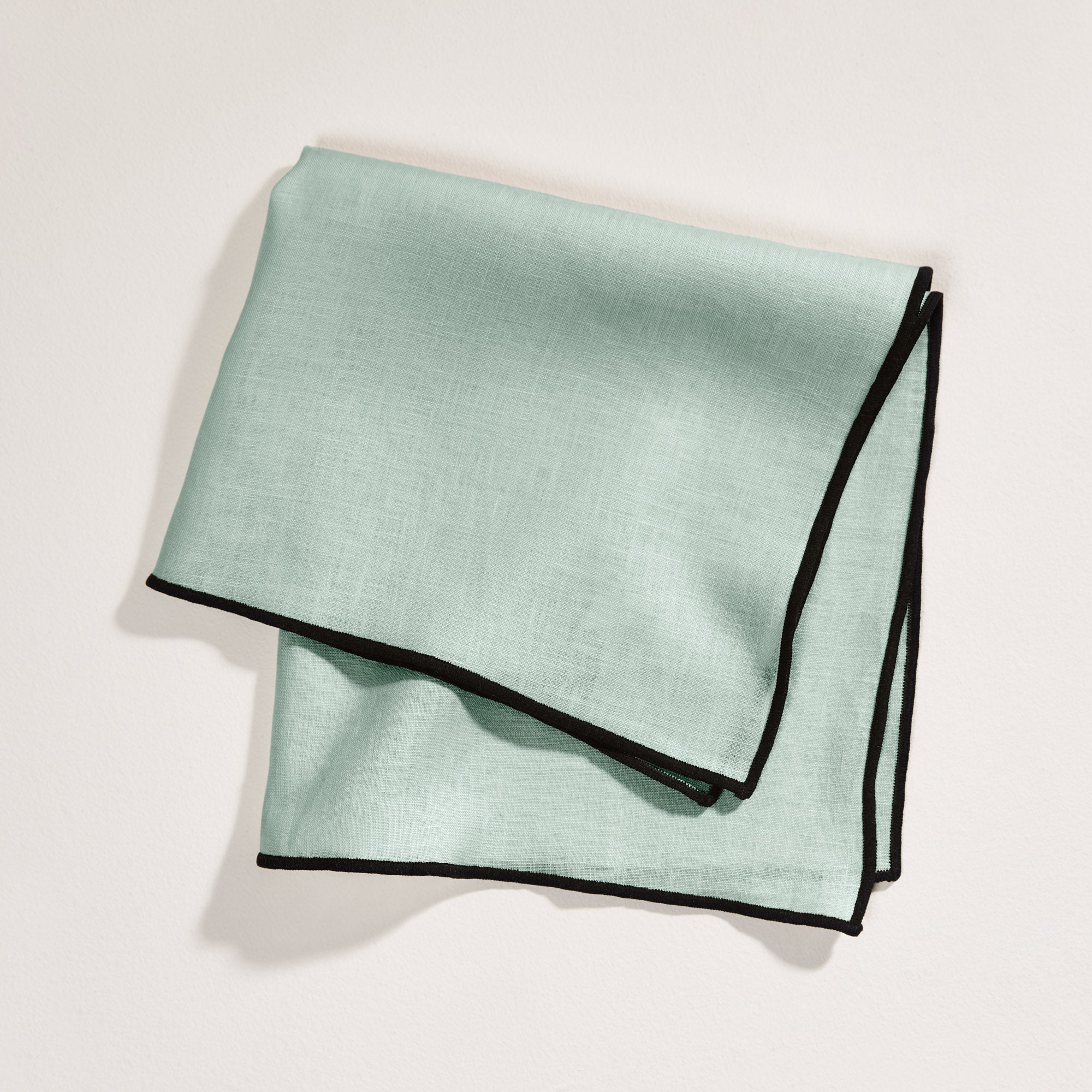 Serviette de table CARLINA tilleul et bourdon noir