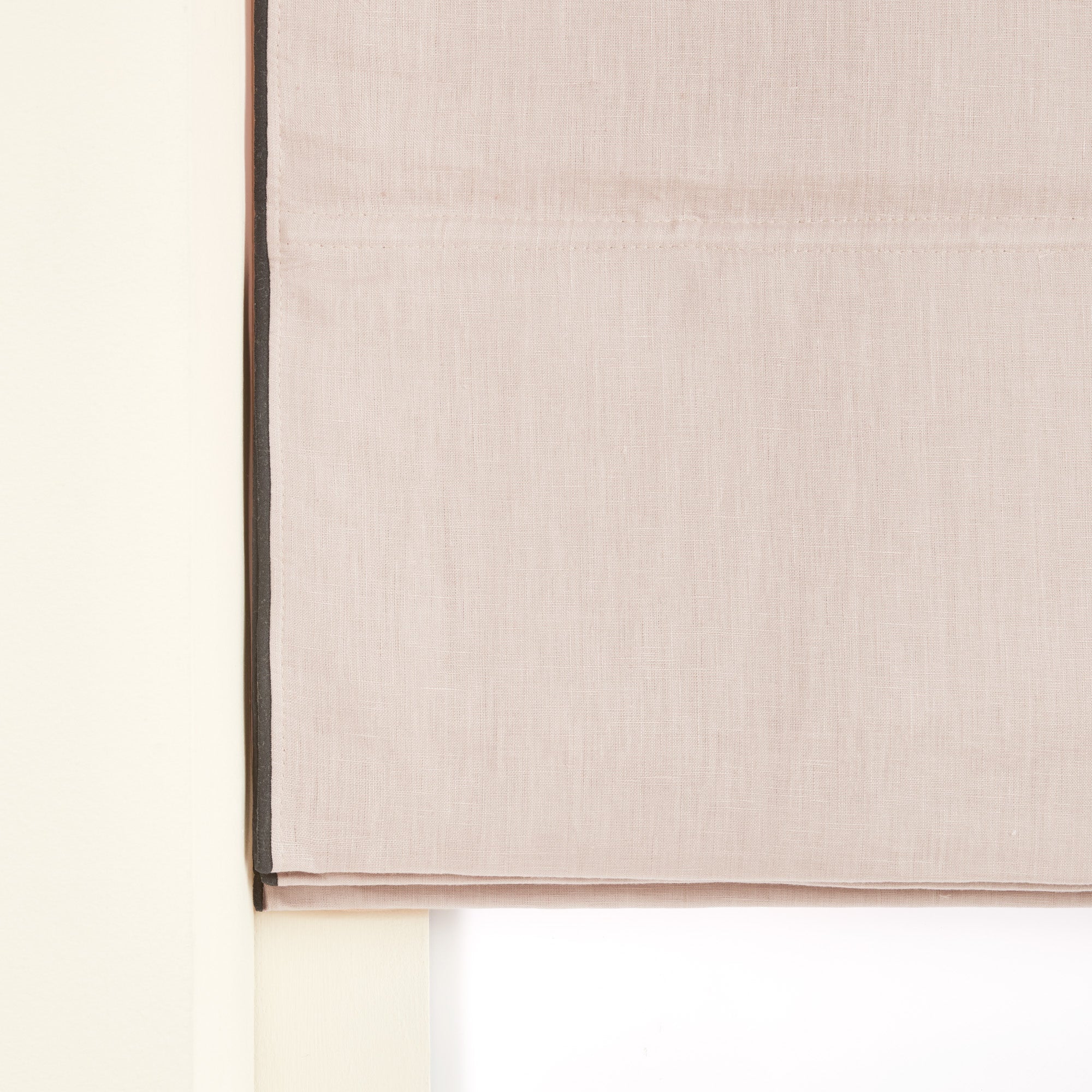 Store bateau occultant CARLINA rose poudré et bourdon noir