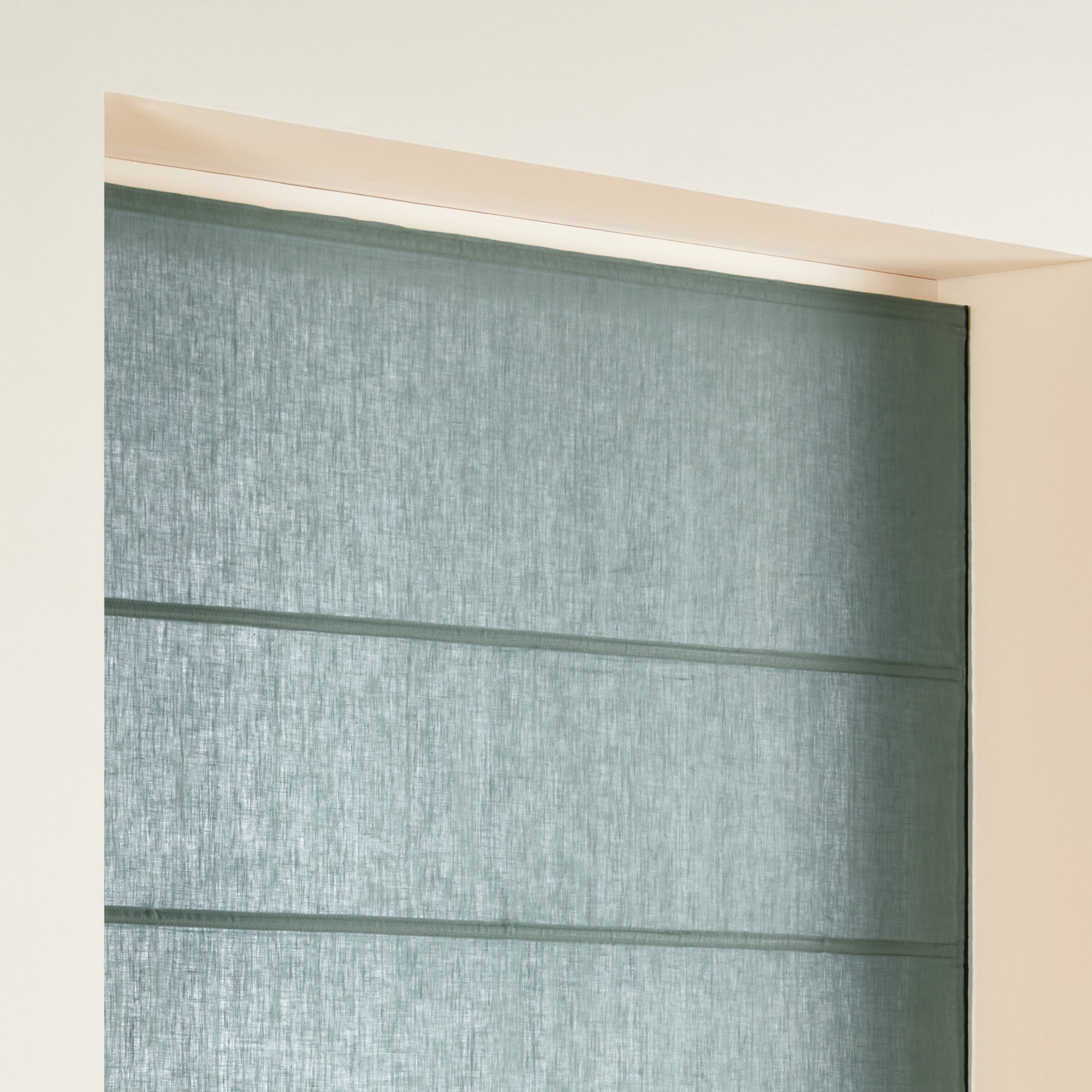 Store bateau CARLINA vert de gris et bourdon noir