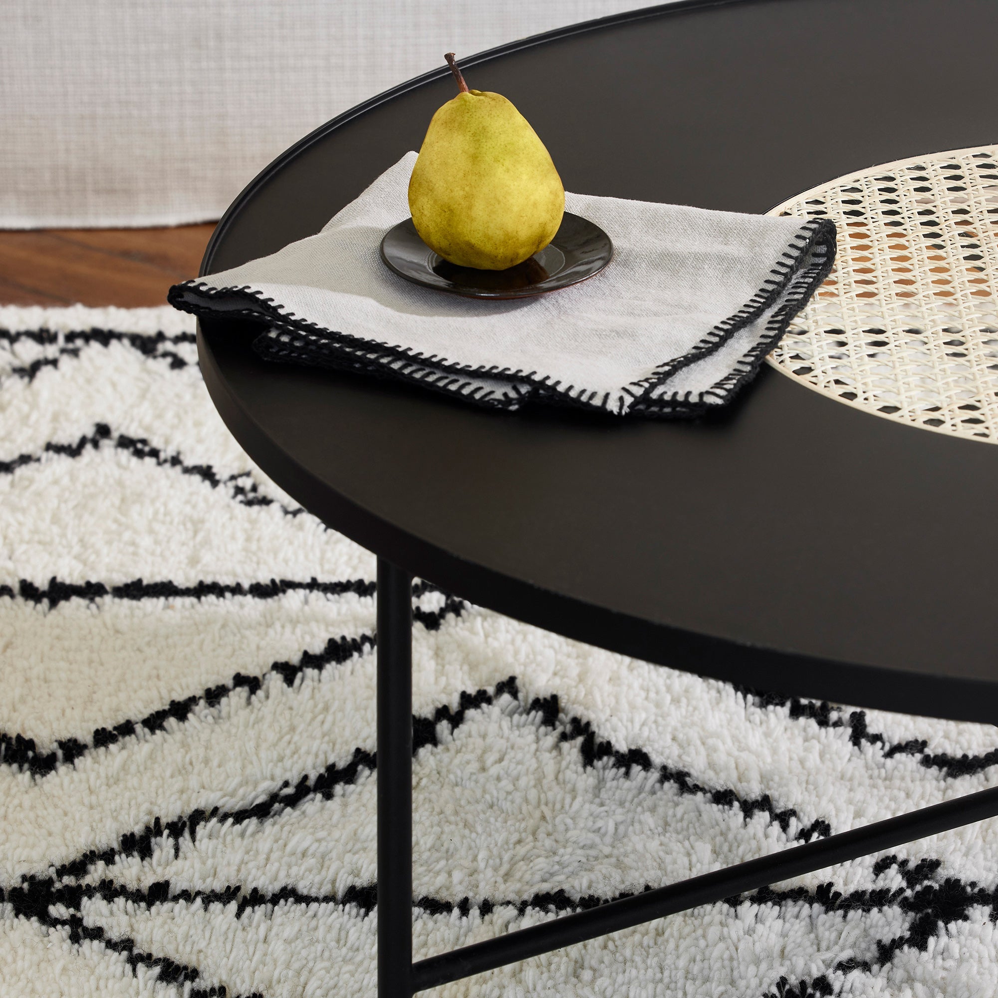 Table basse VIVIAN noir et naturel