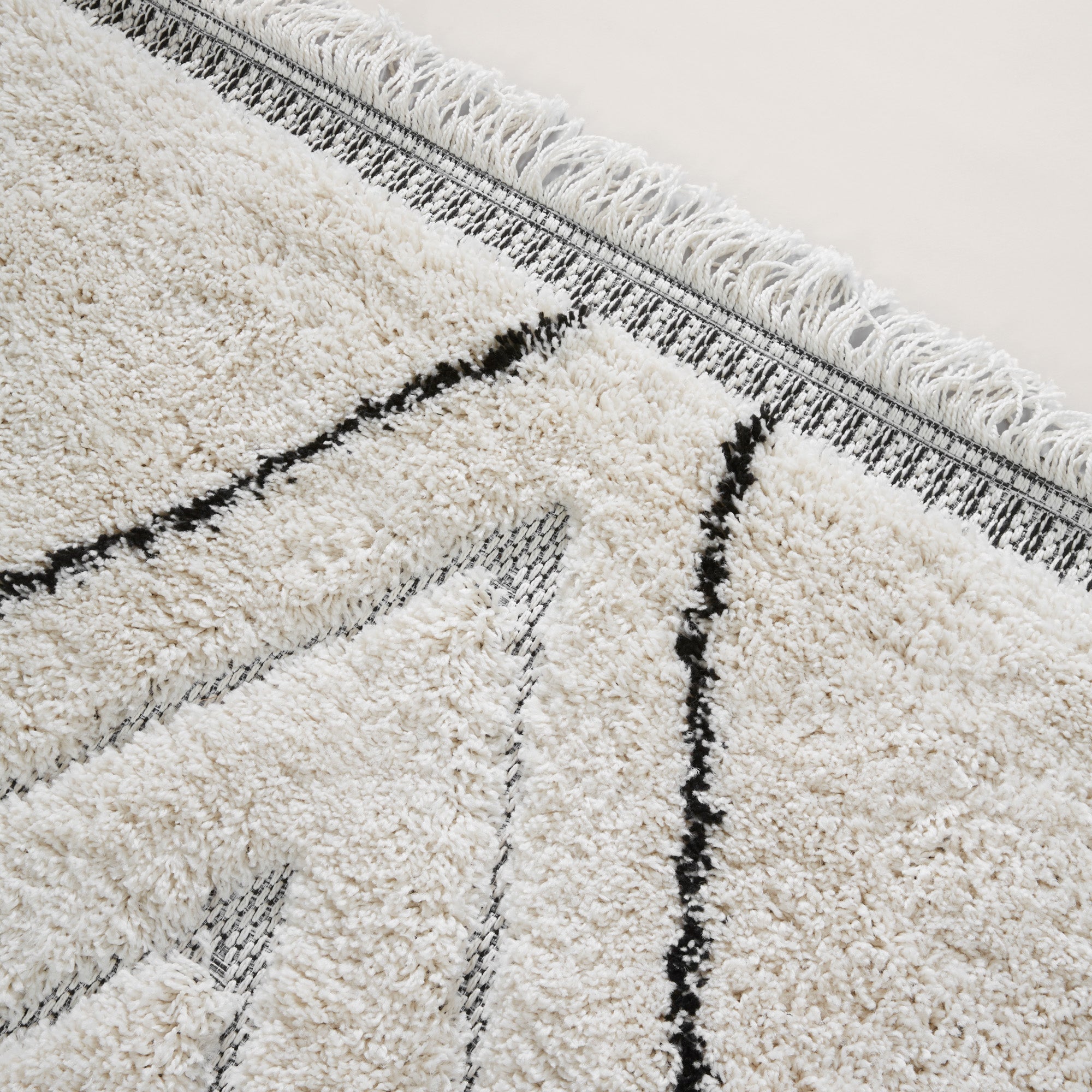 Tapis de sol AMAR ivoire et noir