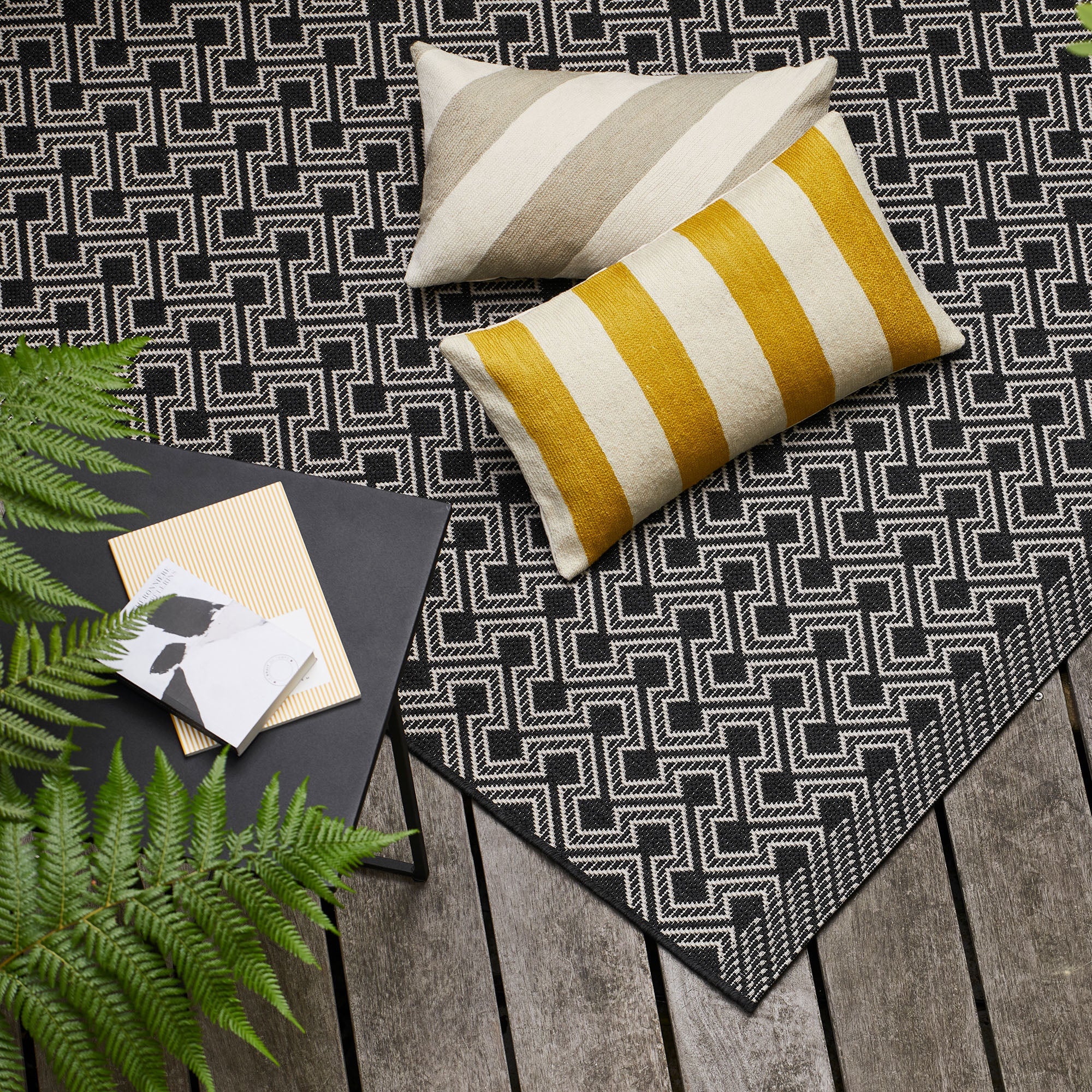Tapis de sol HOPIS blanc cassé et noir